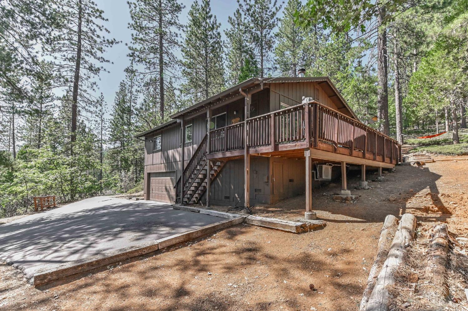 1675 Felix Drive