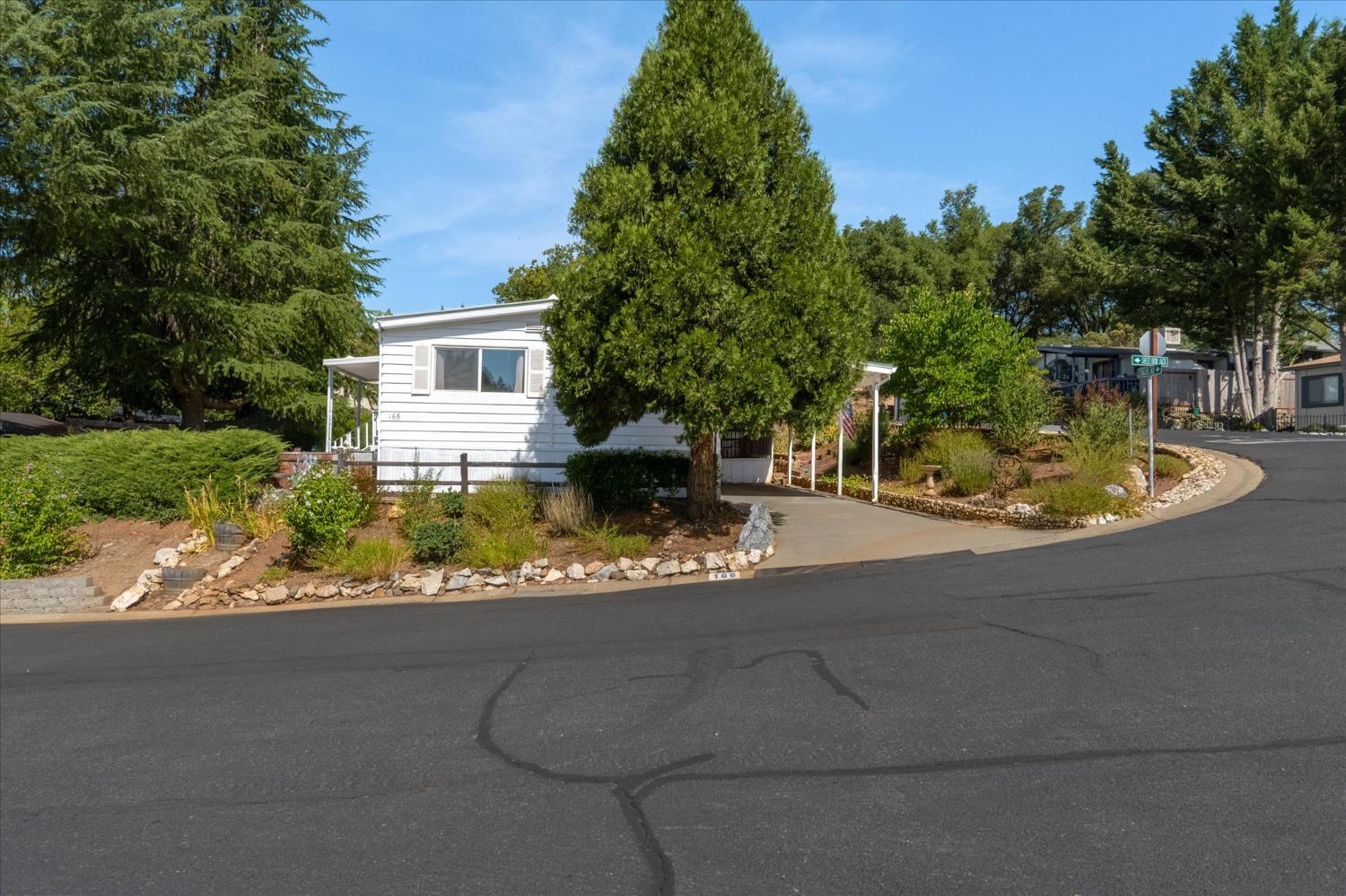 166 Sheet Iron Jack Road