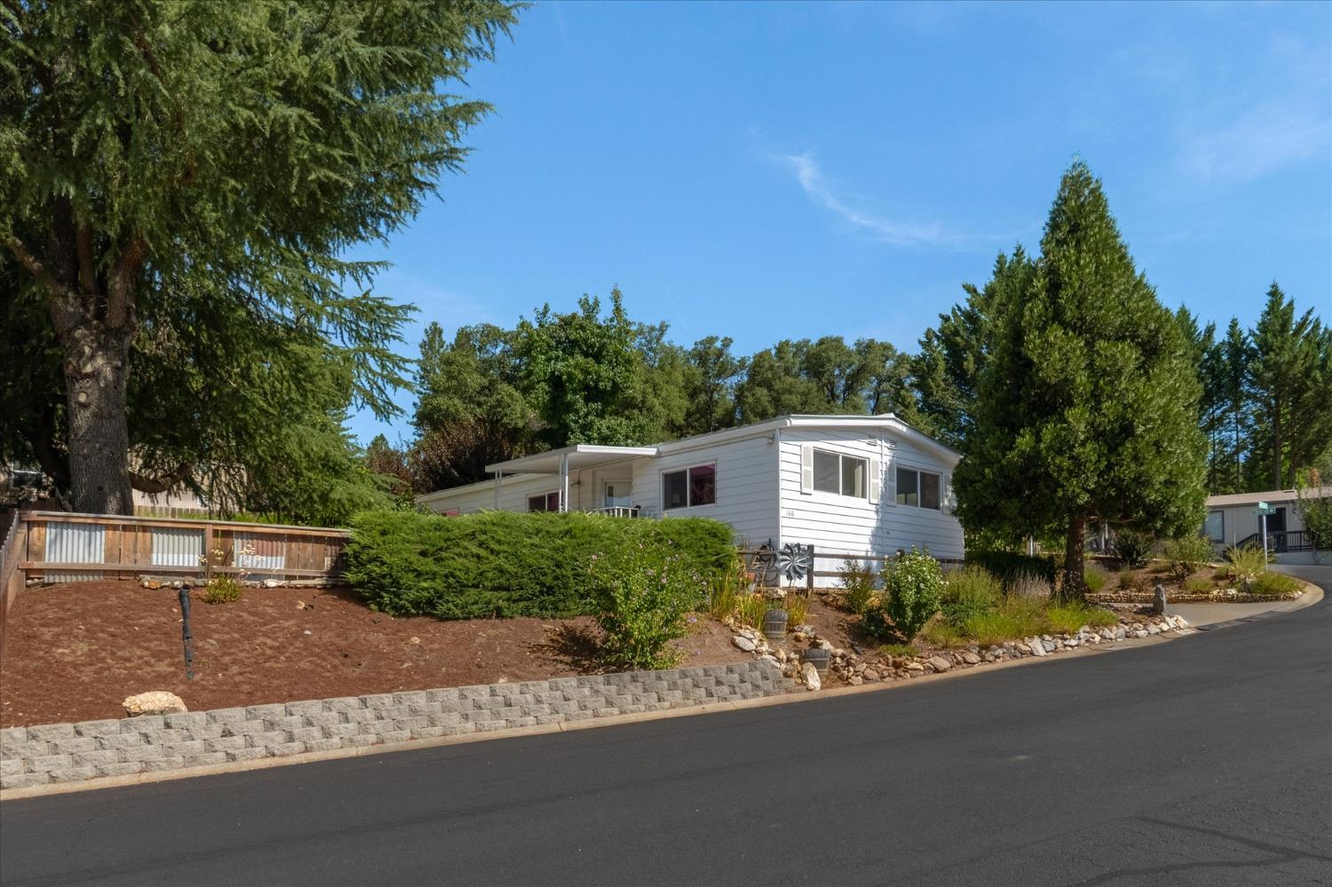 166 Sheet Iron Jack Road