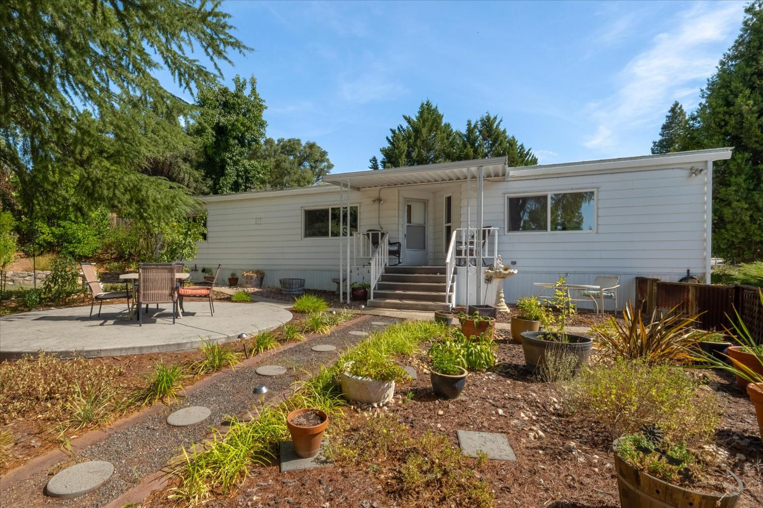 166 Sheet Iron Jack Road