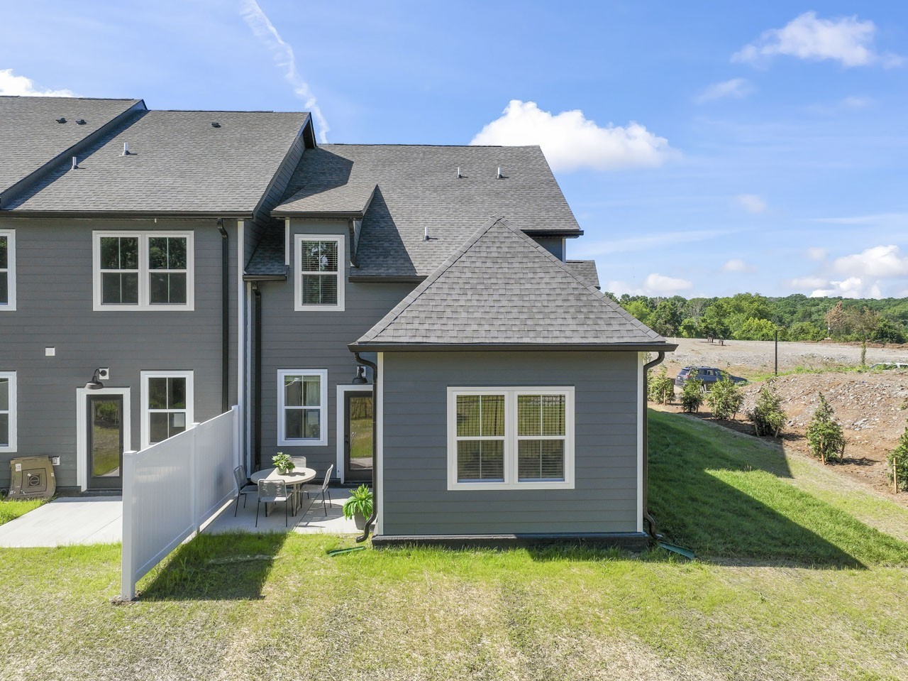 211 Panther Dr