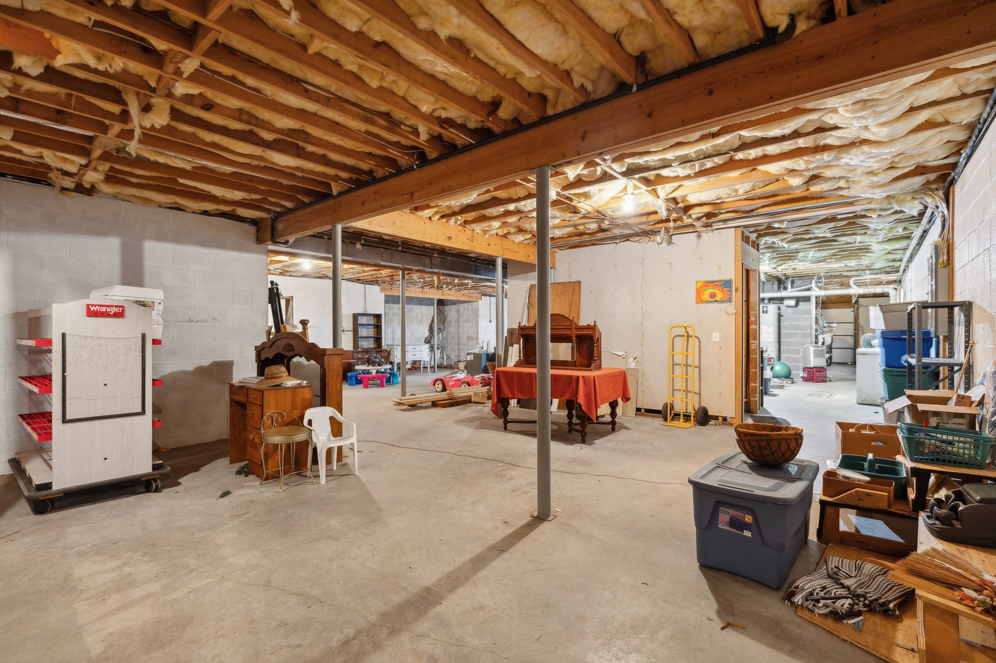 5090 Main St