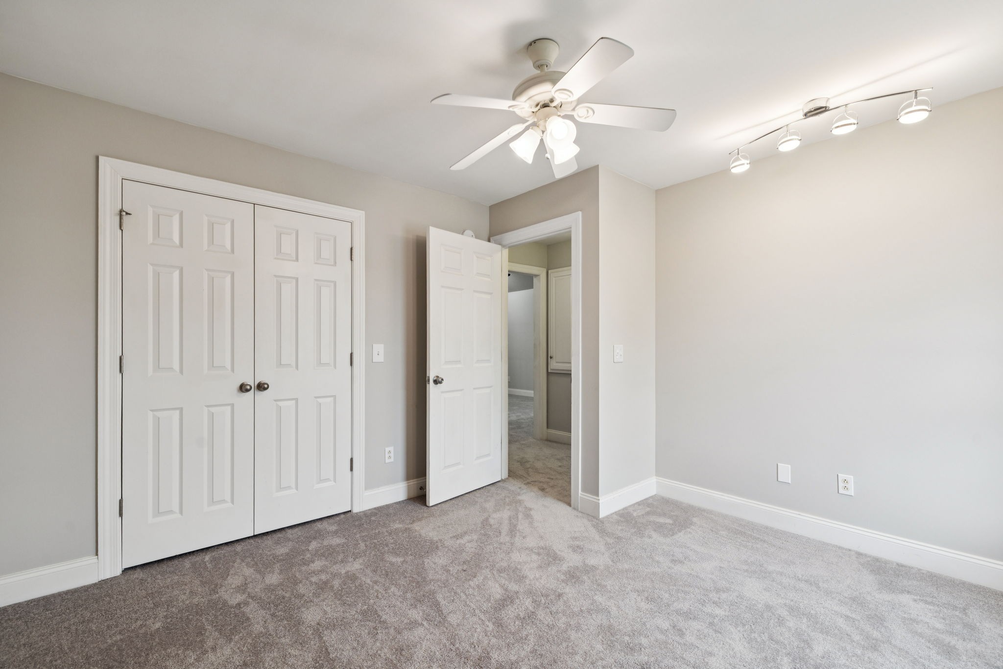 3002 Stow Xing