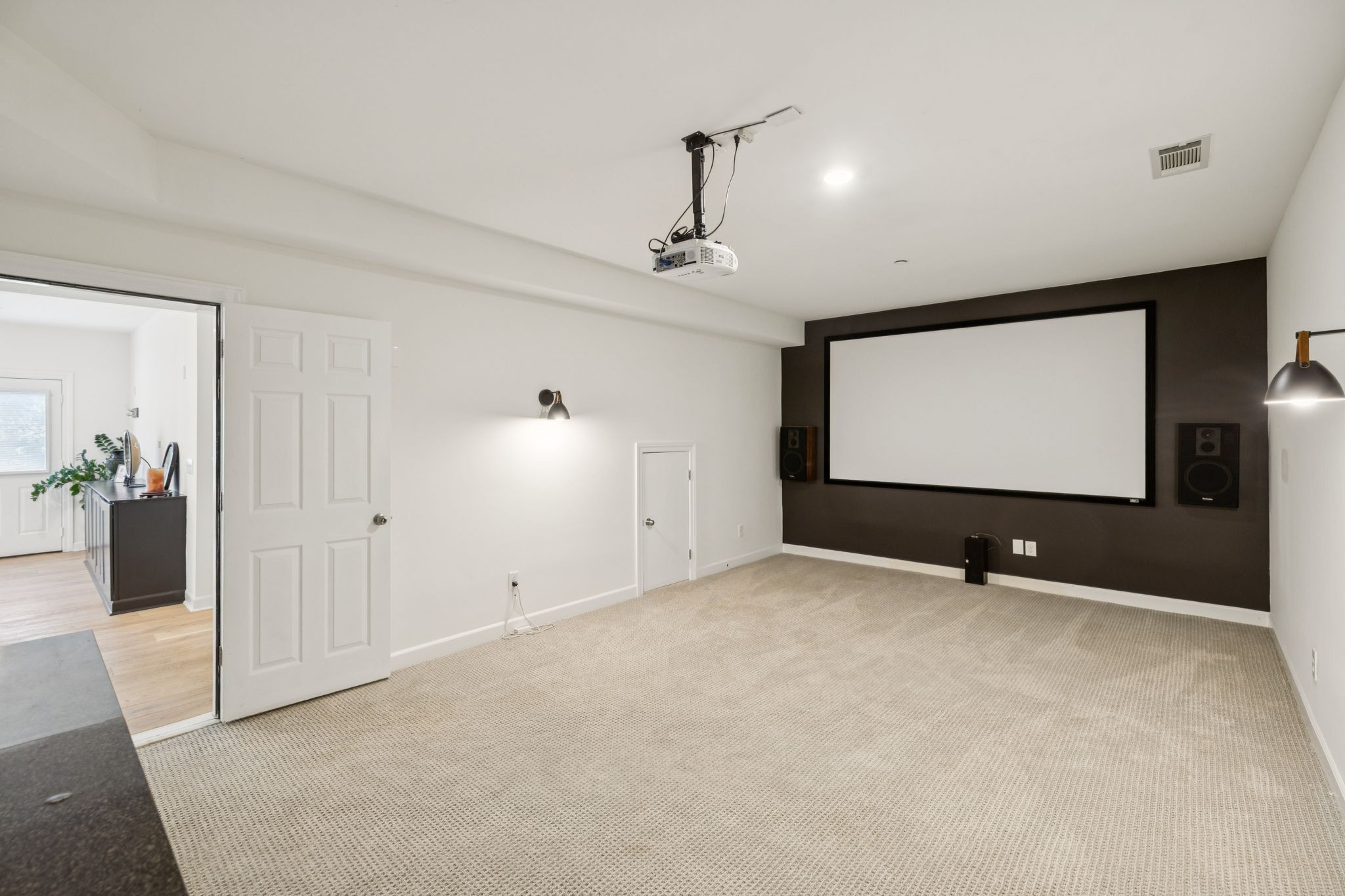 104 Lodge Hall Rd