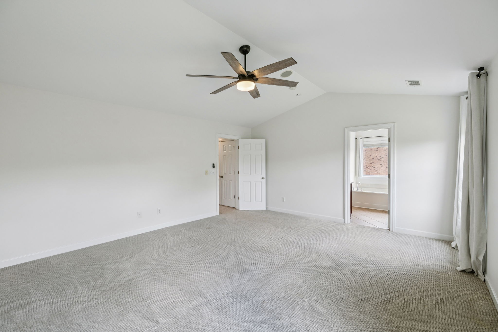 104 Lodge Hall Rd