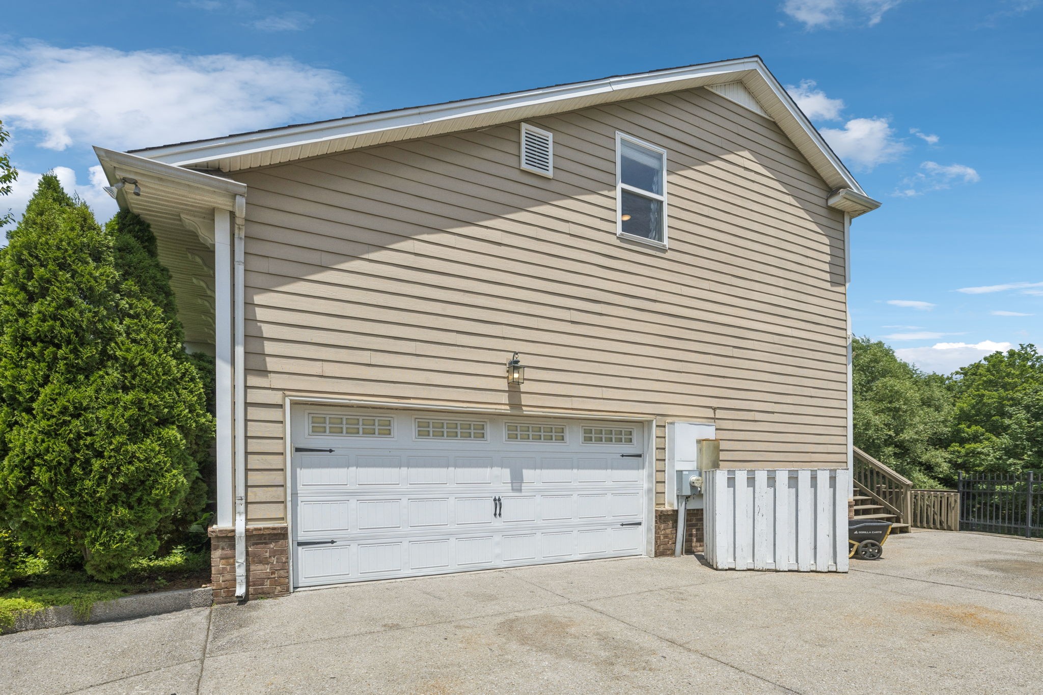104 Lodge Hall Rd