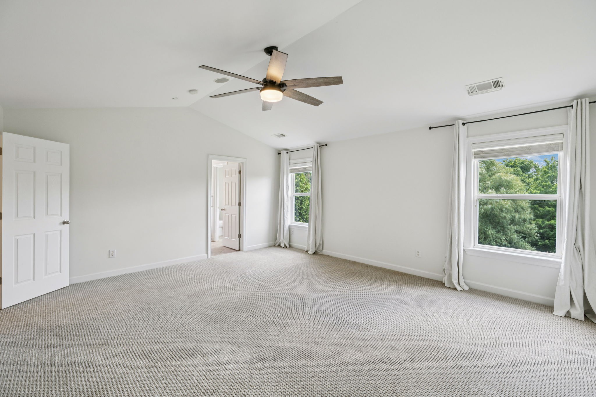 104 Lodge Hall Rd