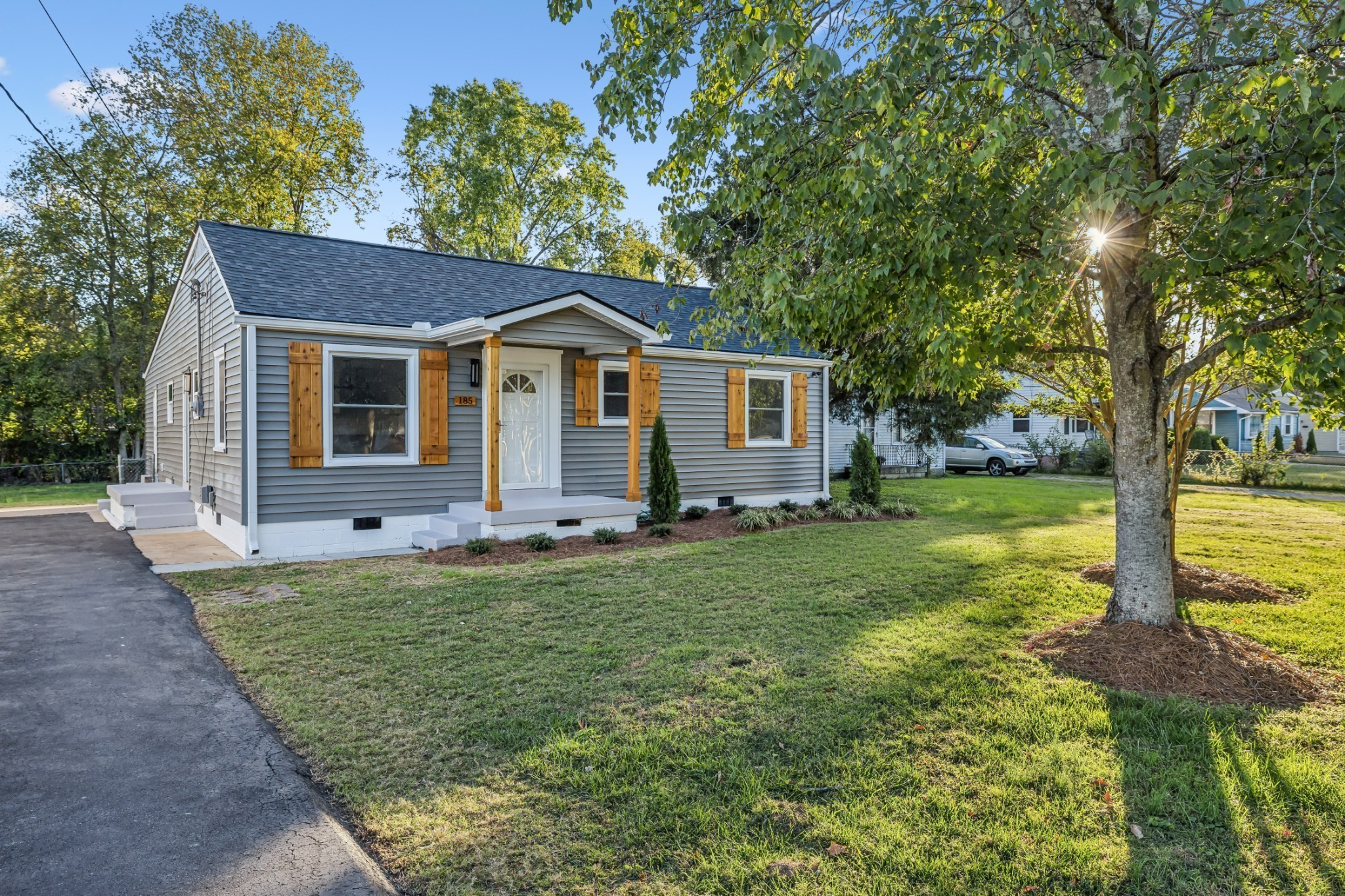 185 Woodson Ln