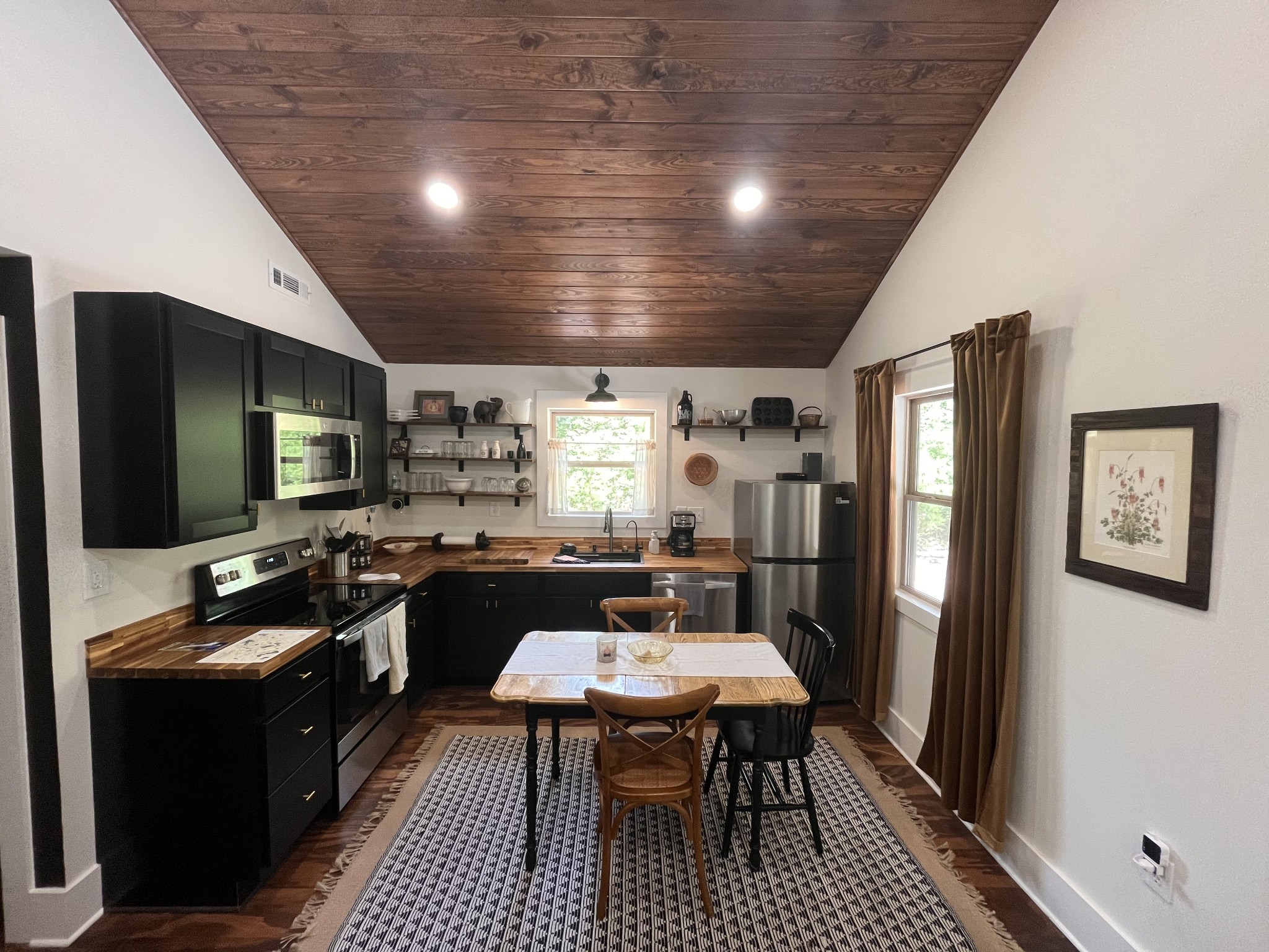 422 Dollar Dr