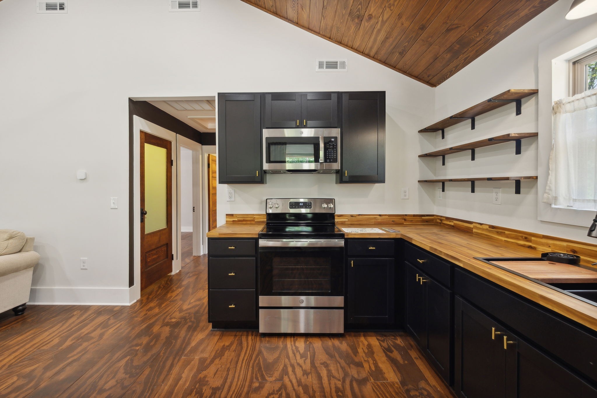 422 Dollar Dr