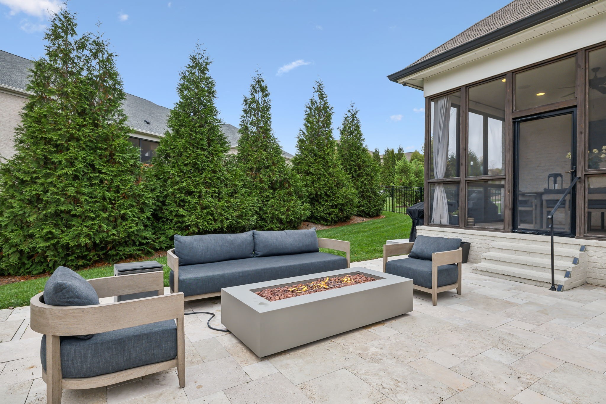 300 Conoga Dr