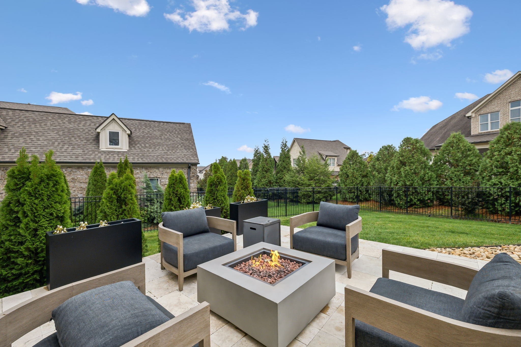 300 Conoga Dr