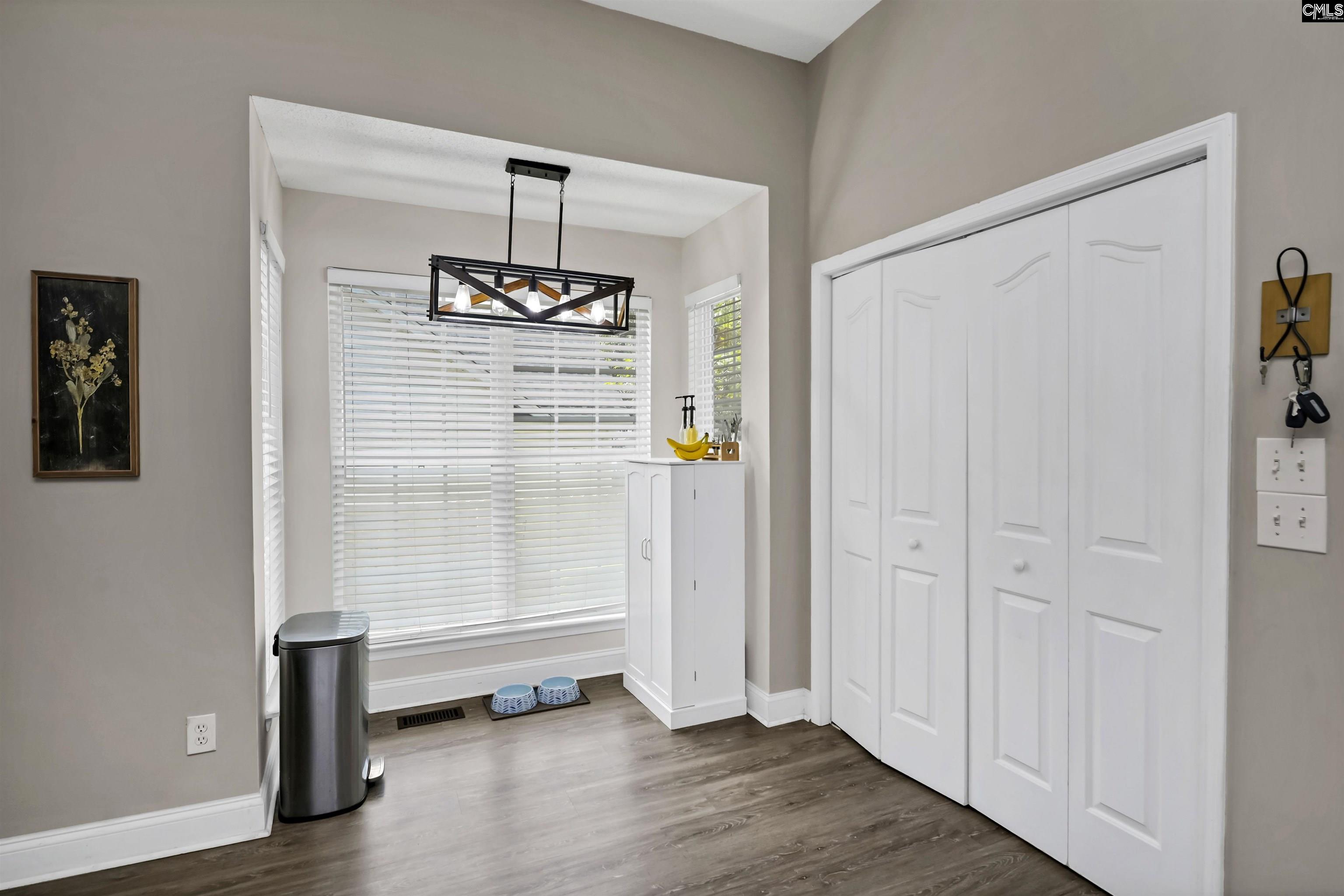 1 Cambridge Oaks Court