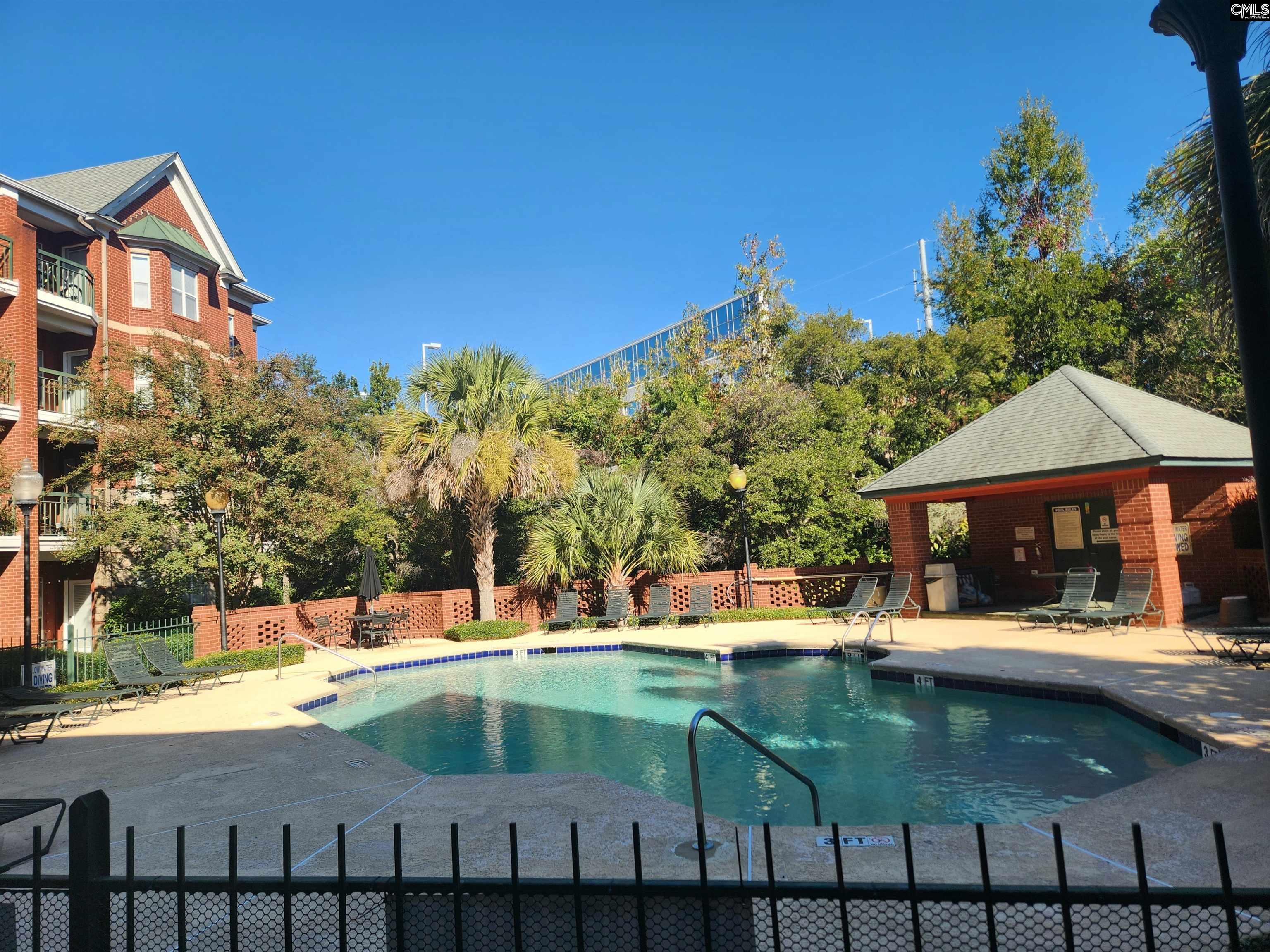 900 Taylor Street 210