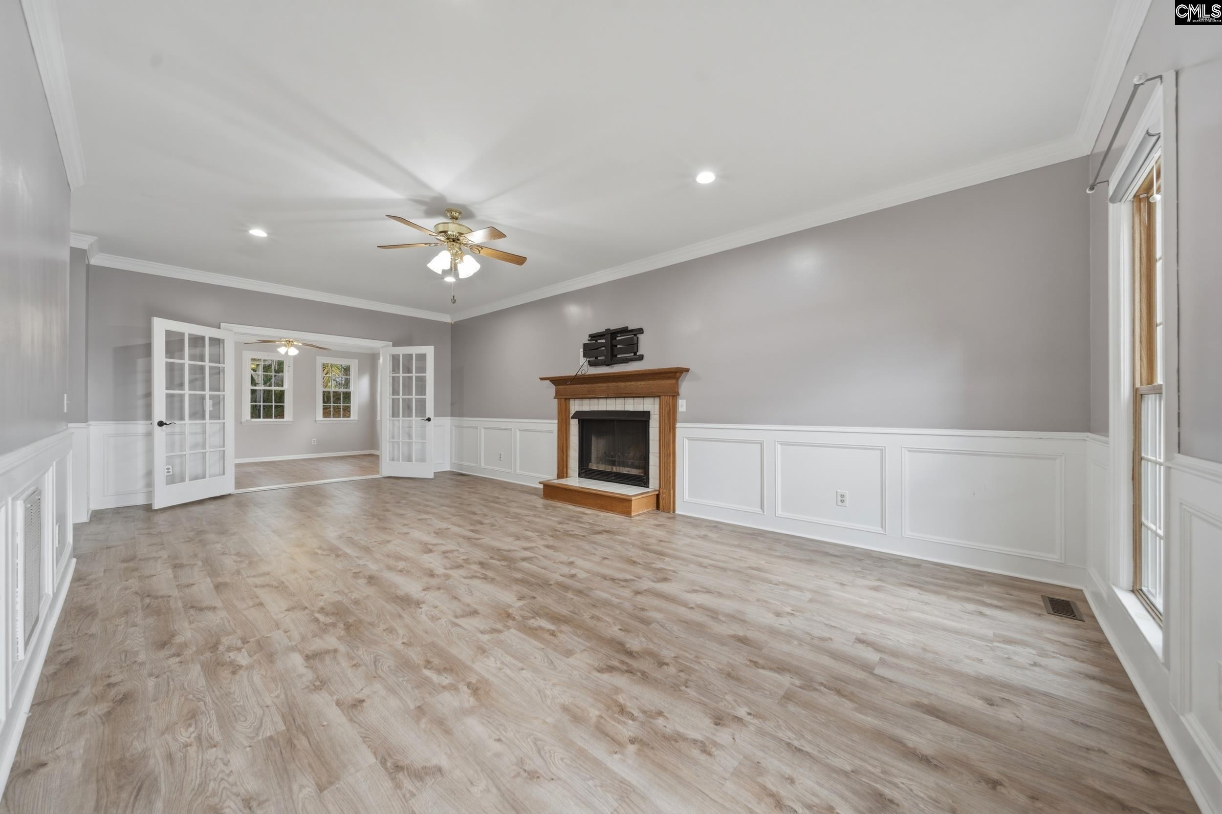 204 Woodlands W