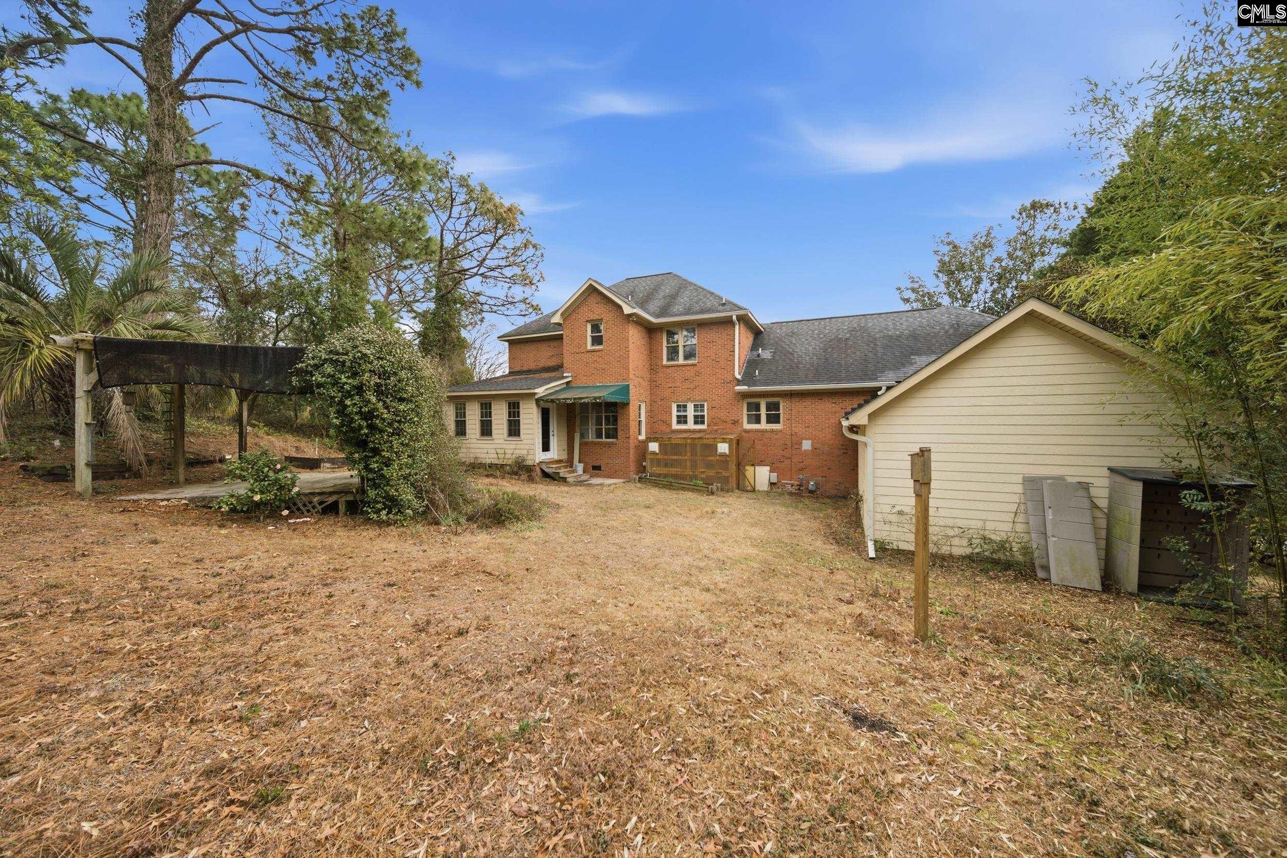 204 Woodlands W