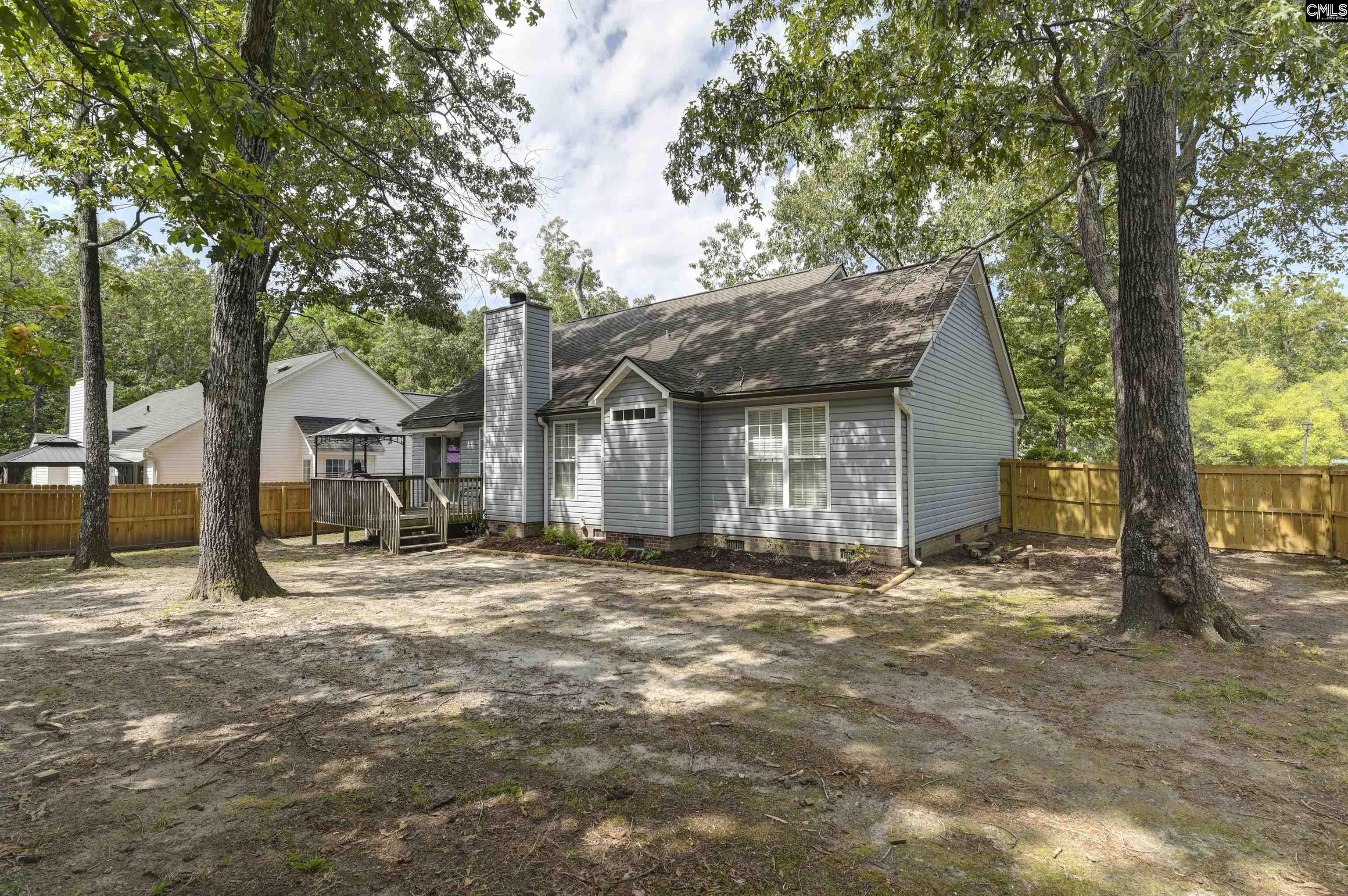 1 Cambridge Oaks Court