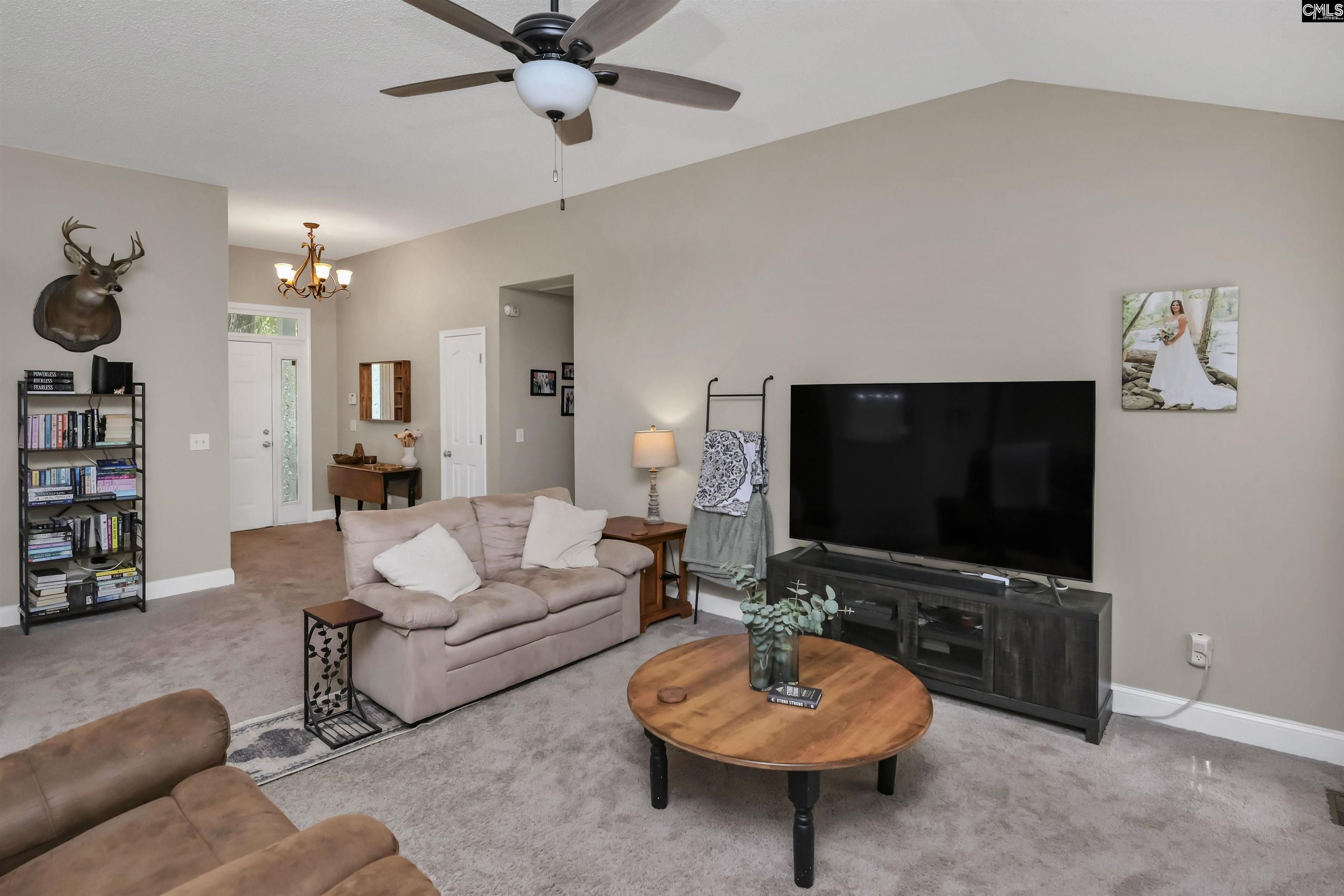 1 Cambridge Oaks Court