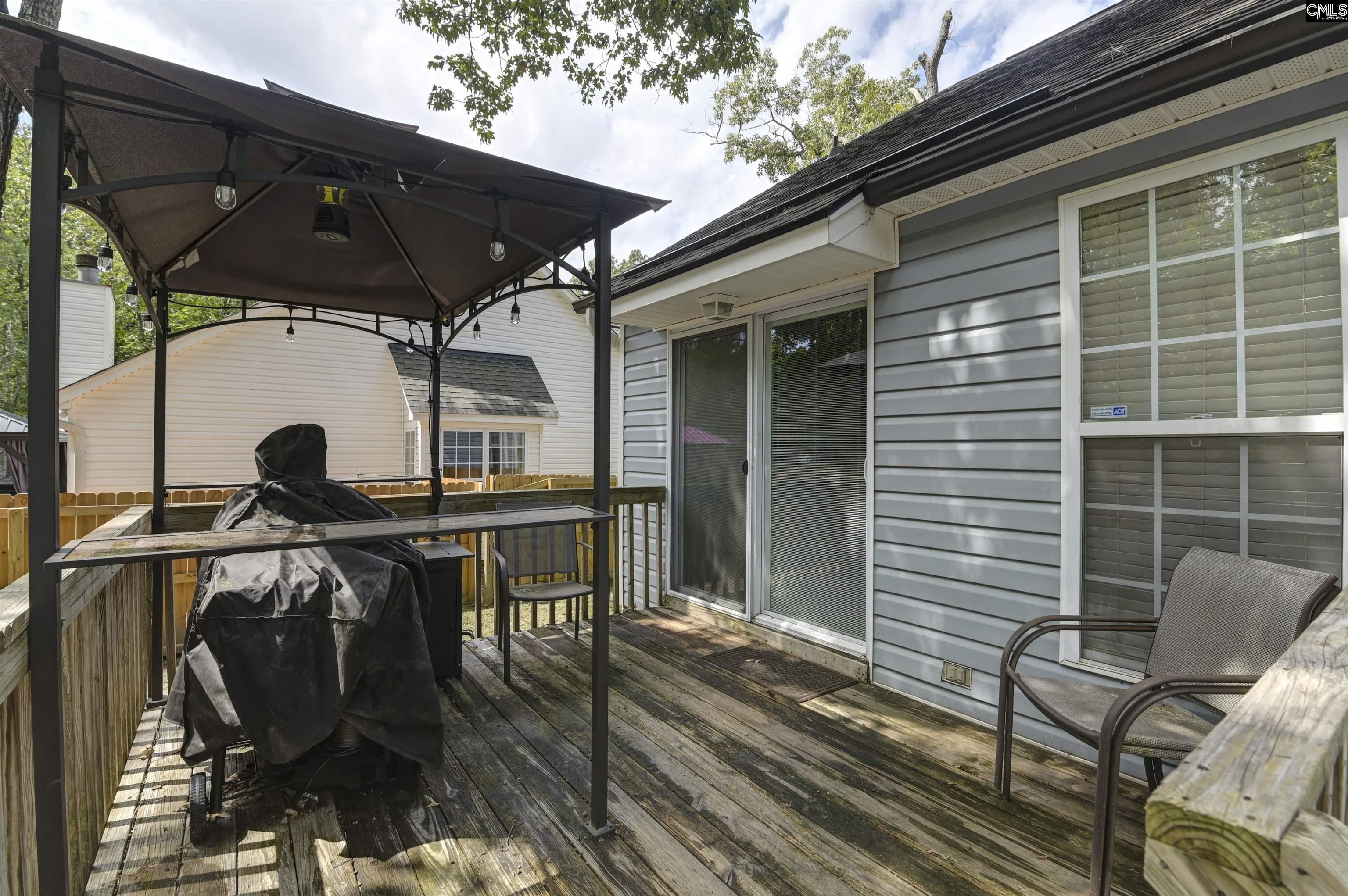 1 Cambridge Oaks Court