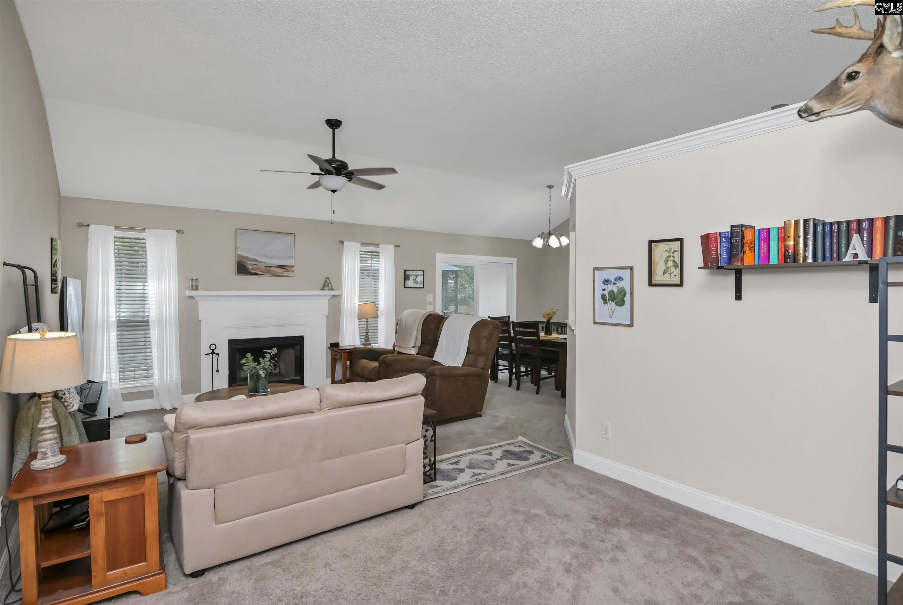 1 Cambridge Oaks Court