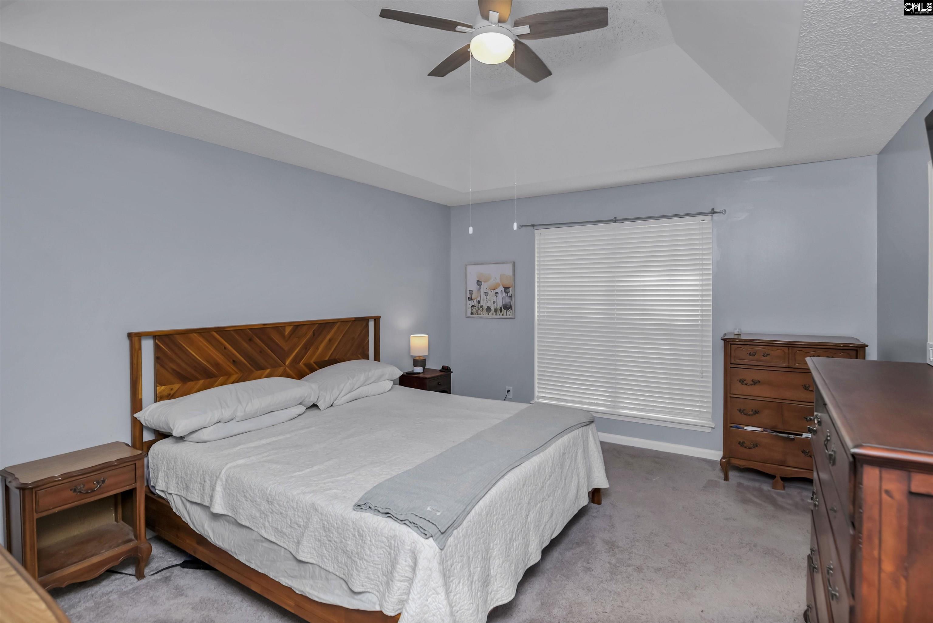 1 Cambridge Oaks Court