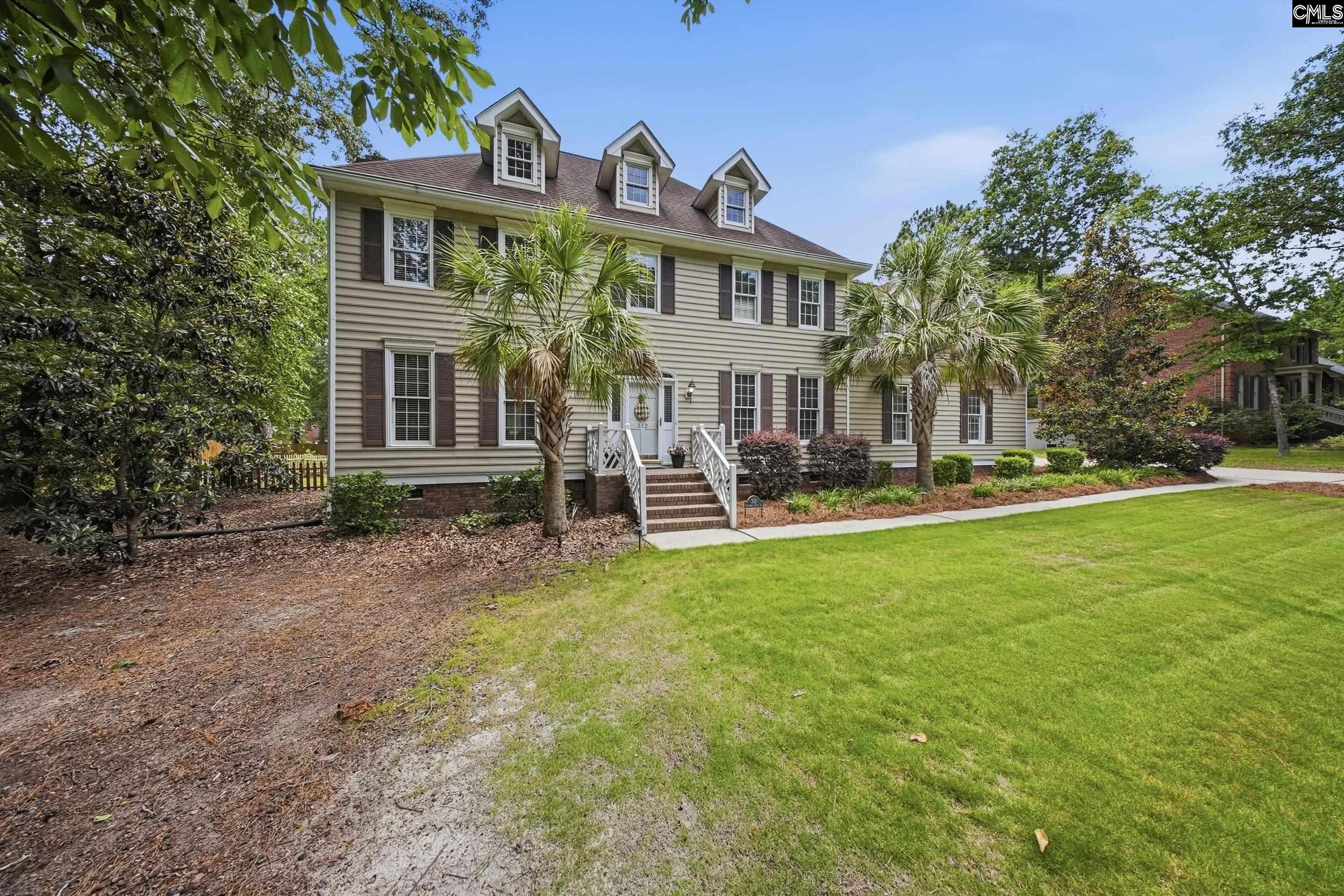 312 Columbia Club Drive E