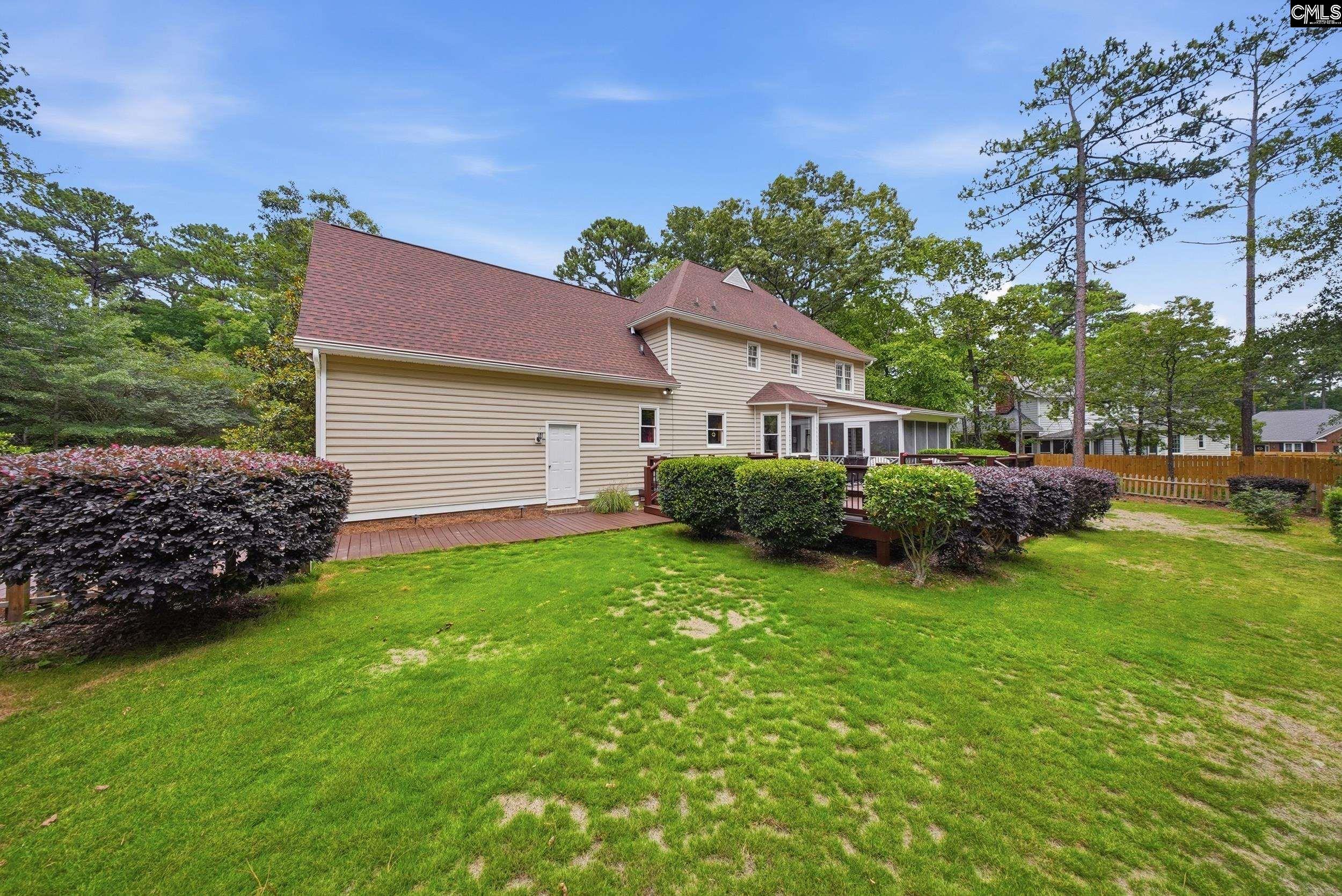 312 Columbia Club Drive E