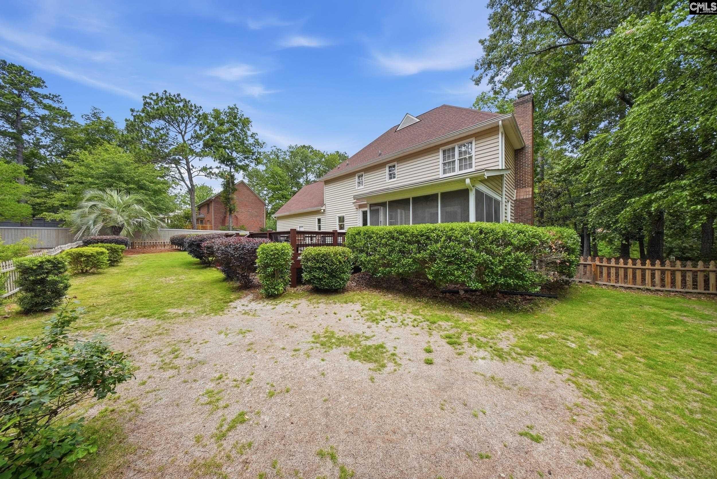 312 Columbia Club Drive E