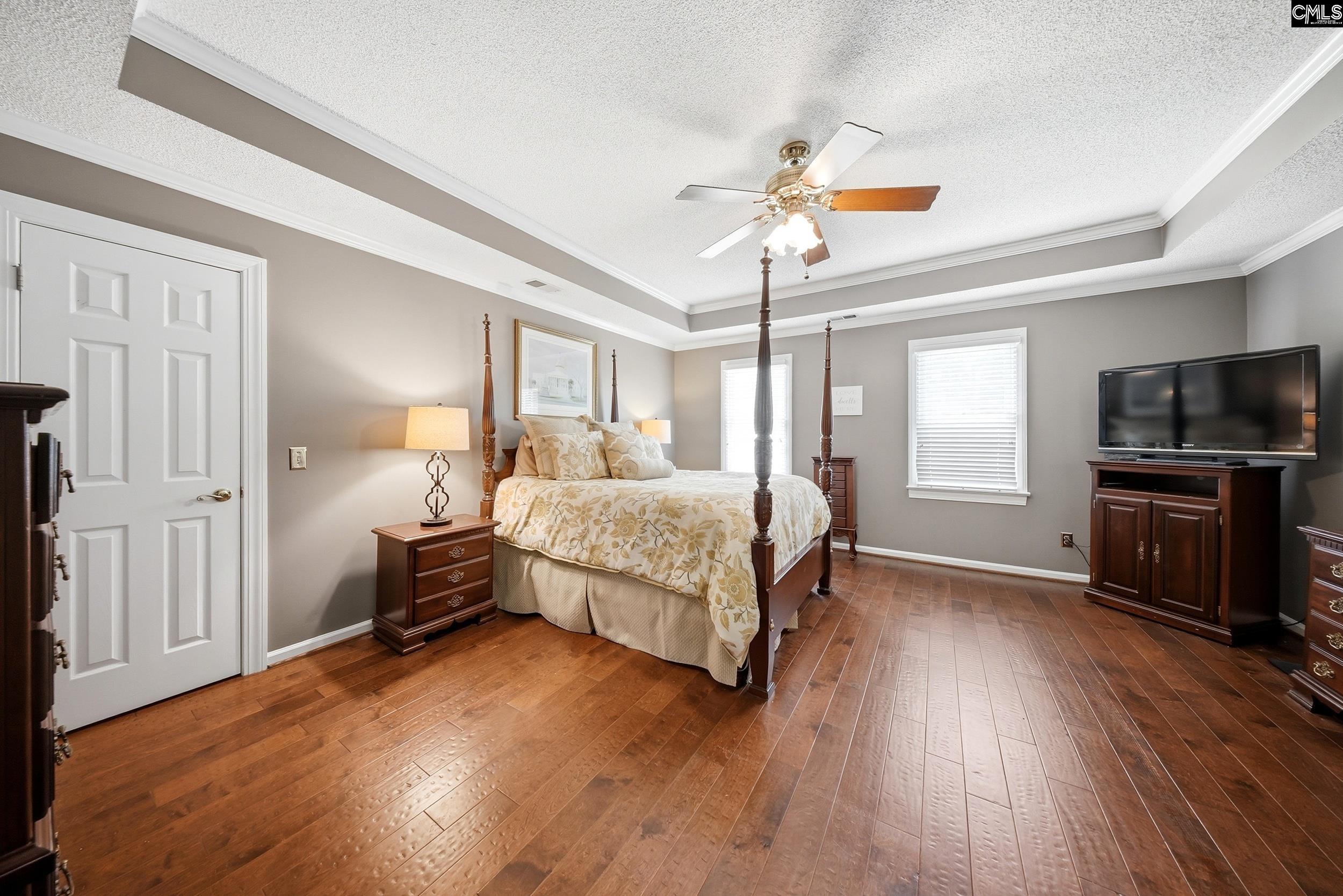 312 Columbia Club Drive E