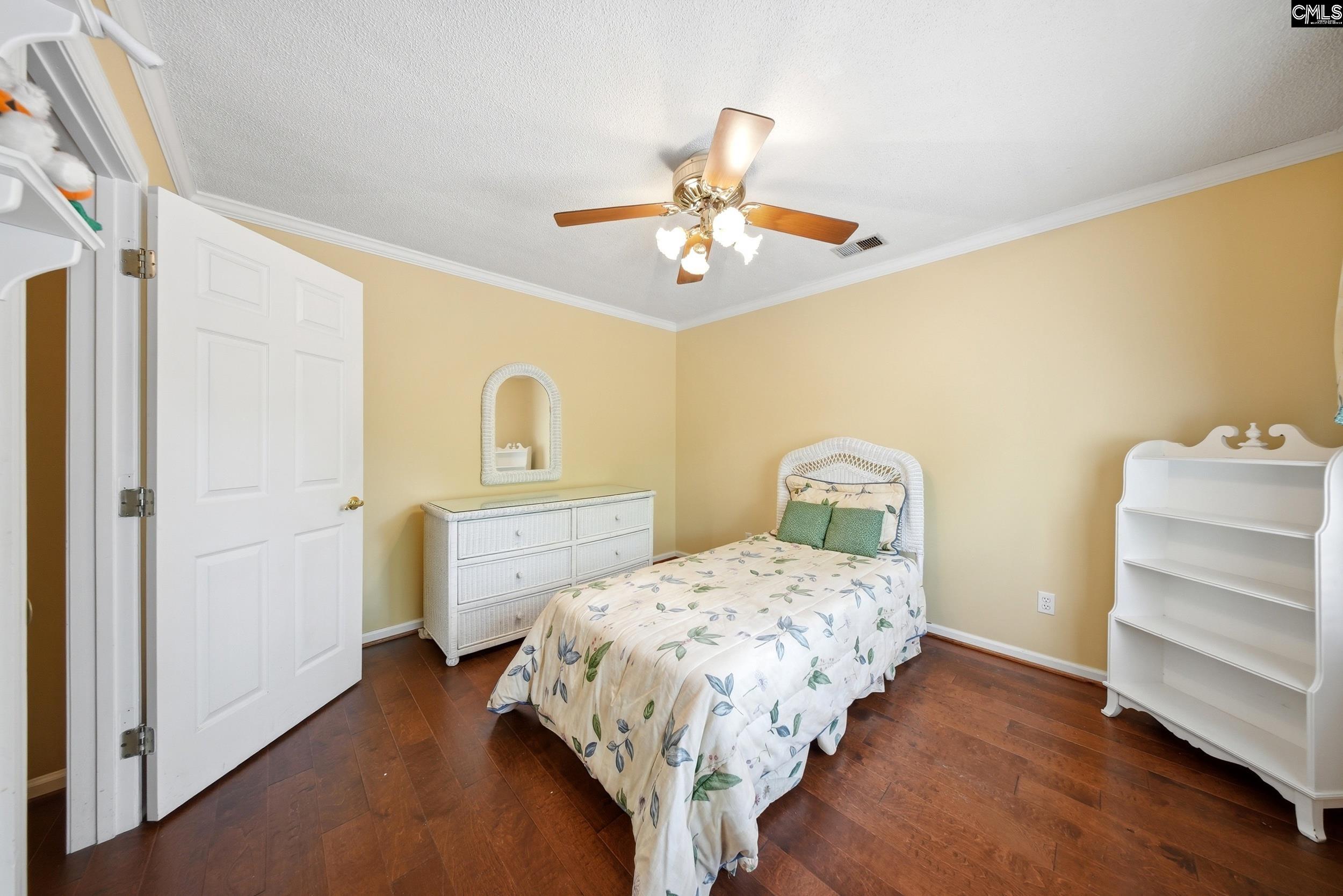 312 Columbia Club Drive E