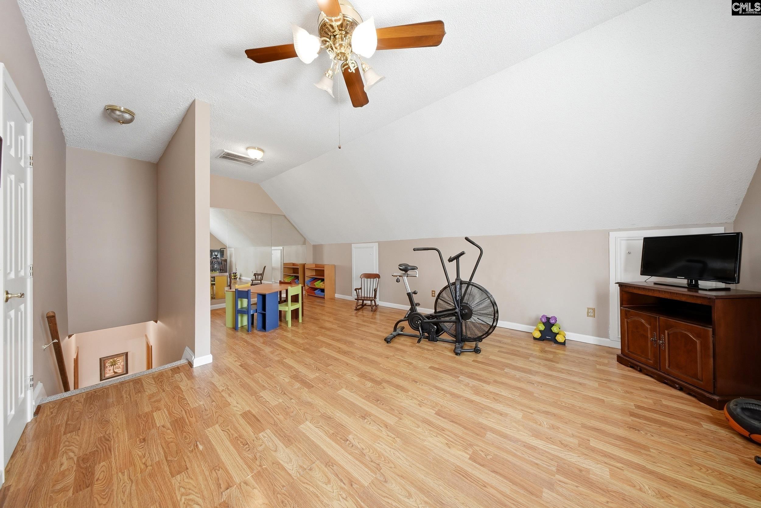 312 Columbia Club Drive E