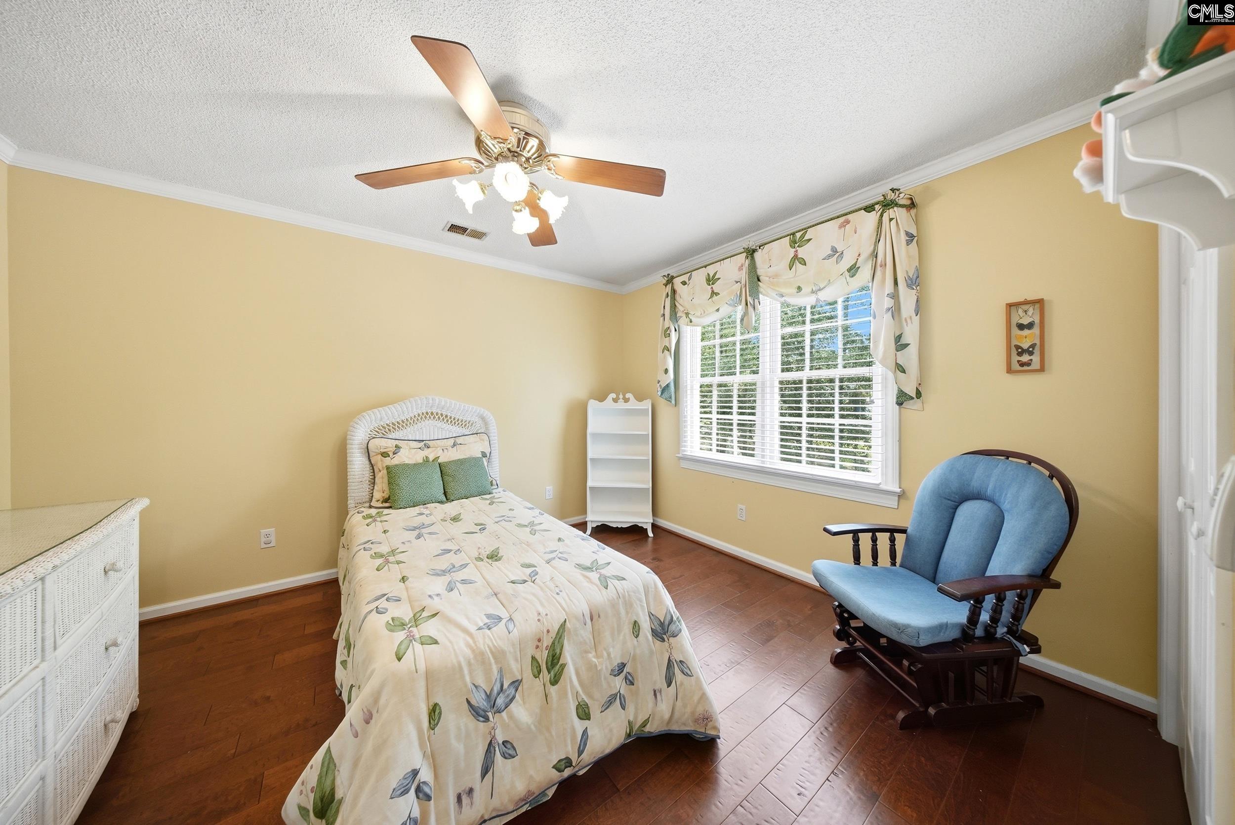 312 Columbia Club Drive E