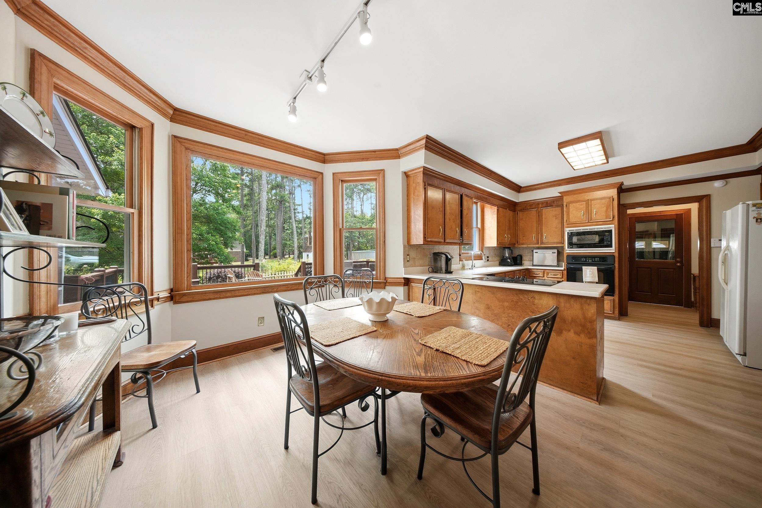 312 Columbia Club Drive E