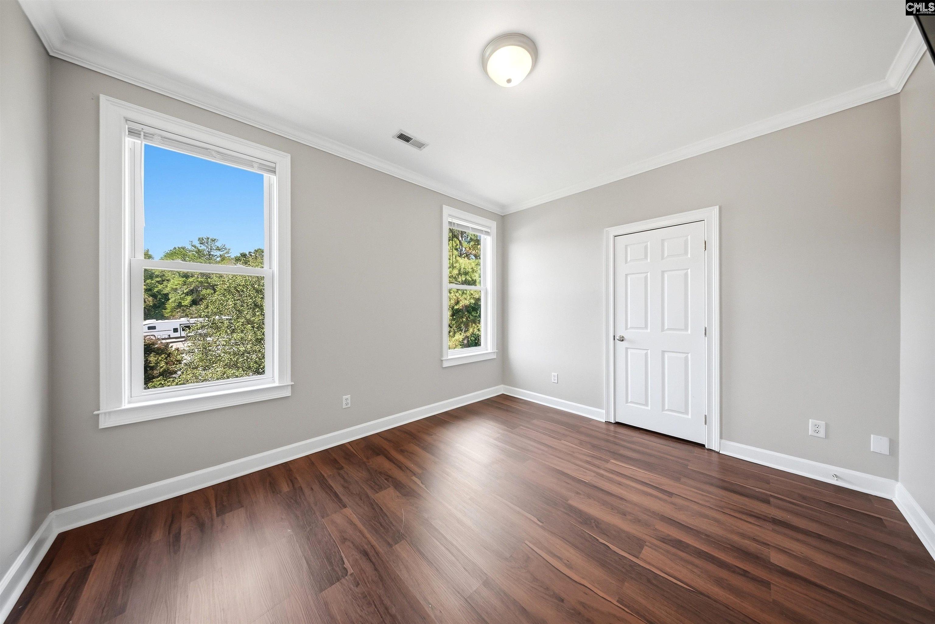 213 Headwater Circle