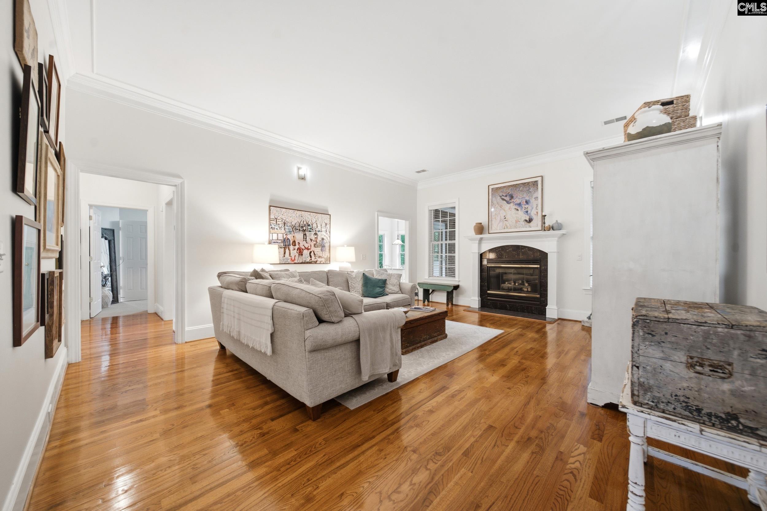 320 Chelmsford Way