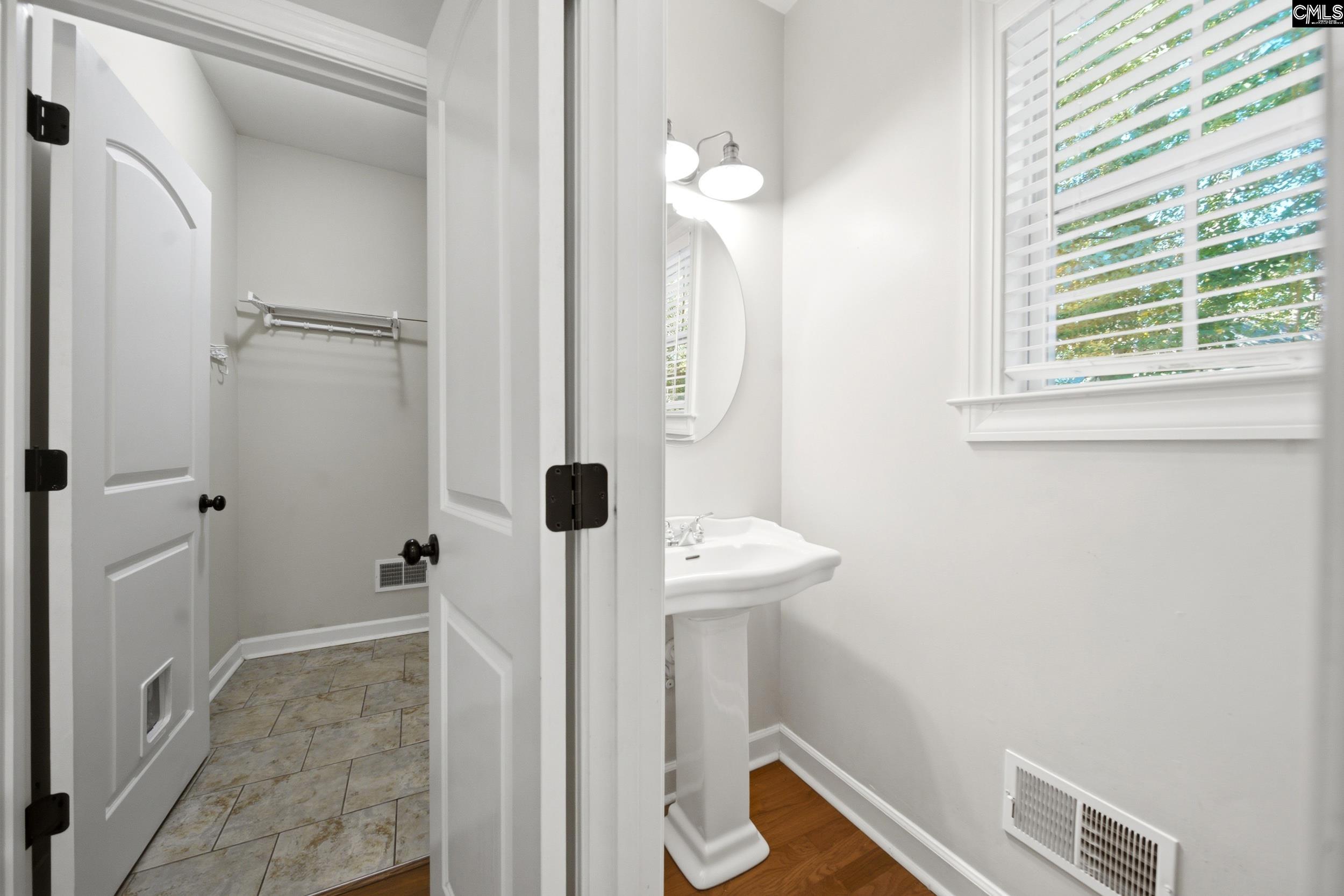 112 Muirfield Court W