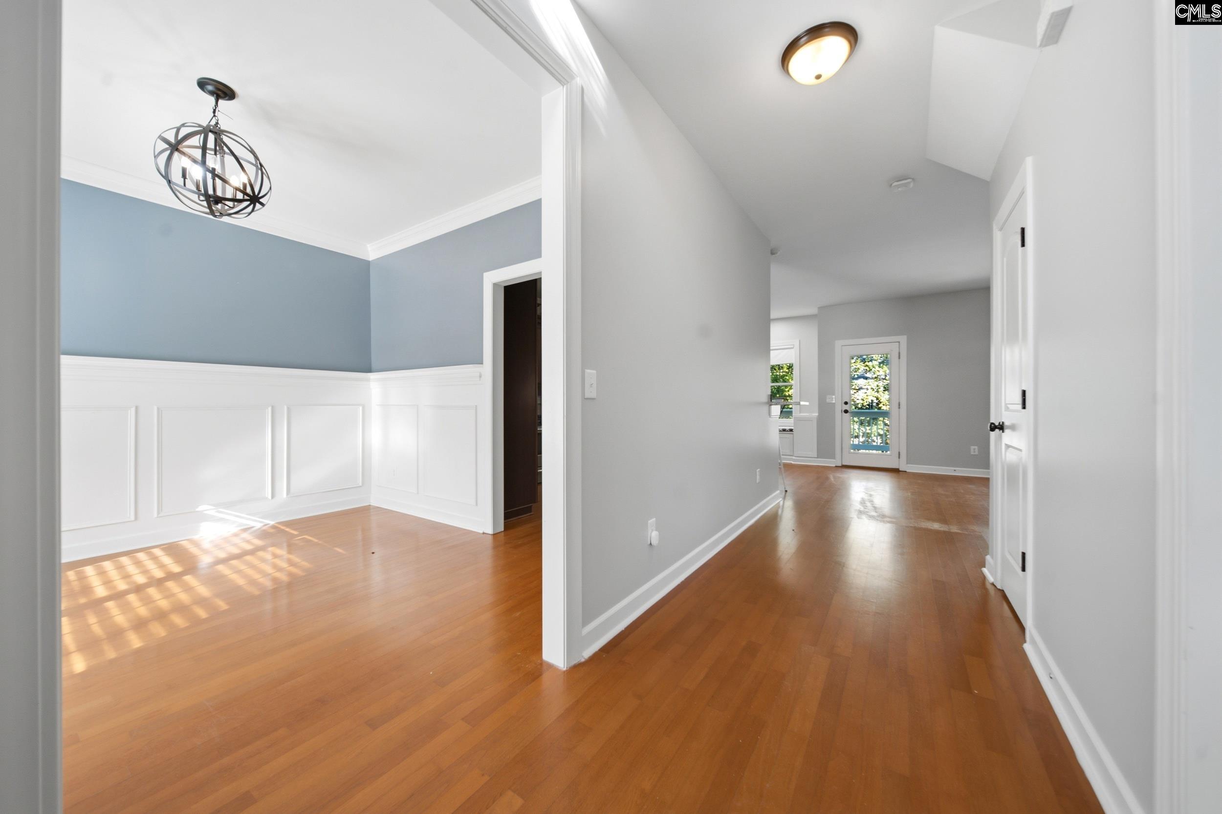 112 Muirfield Court W