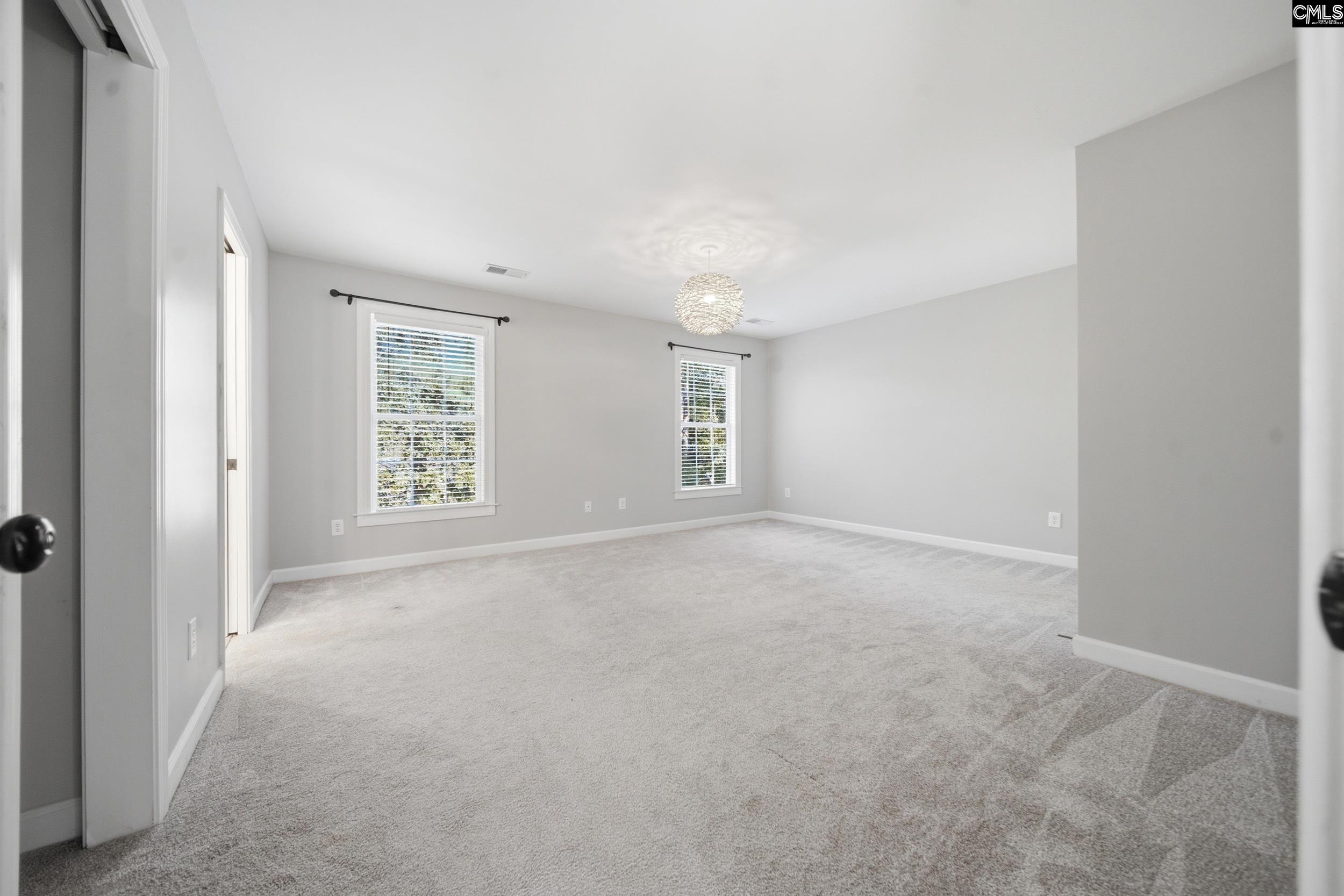 112 Muirfield Court W