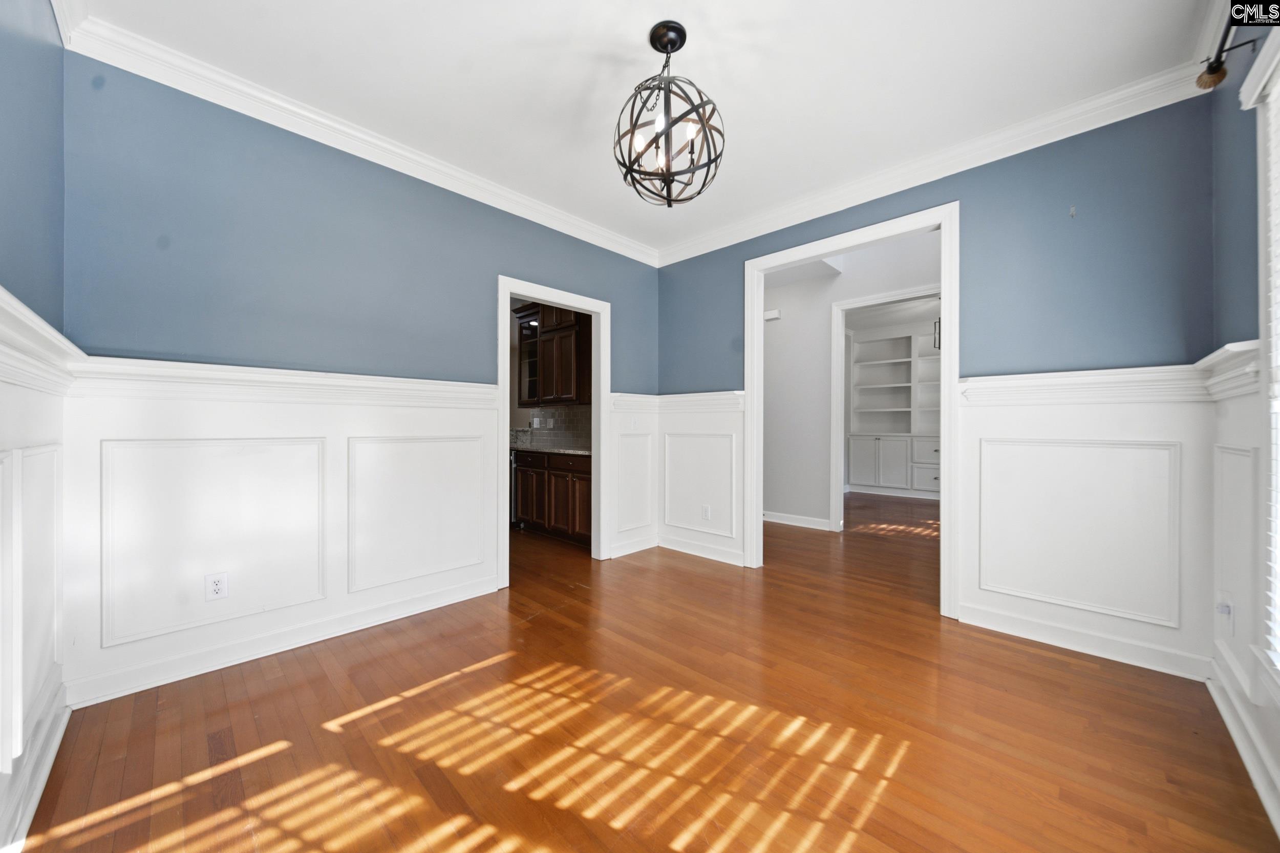 112 Muirfield Court W