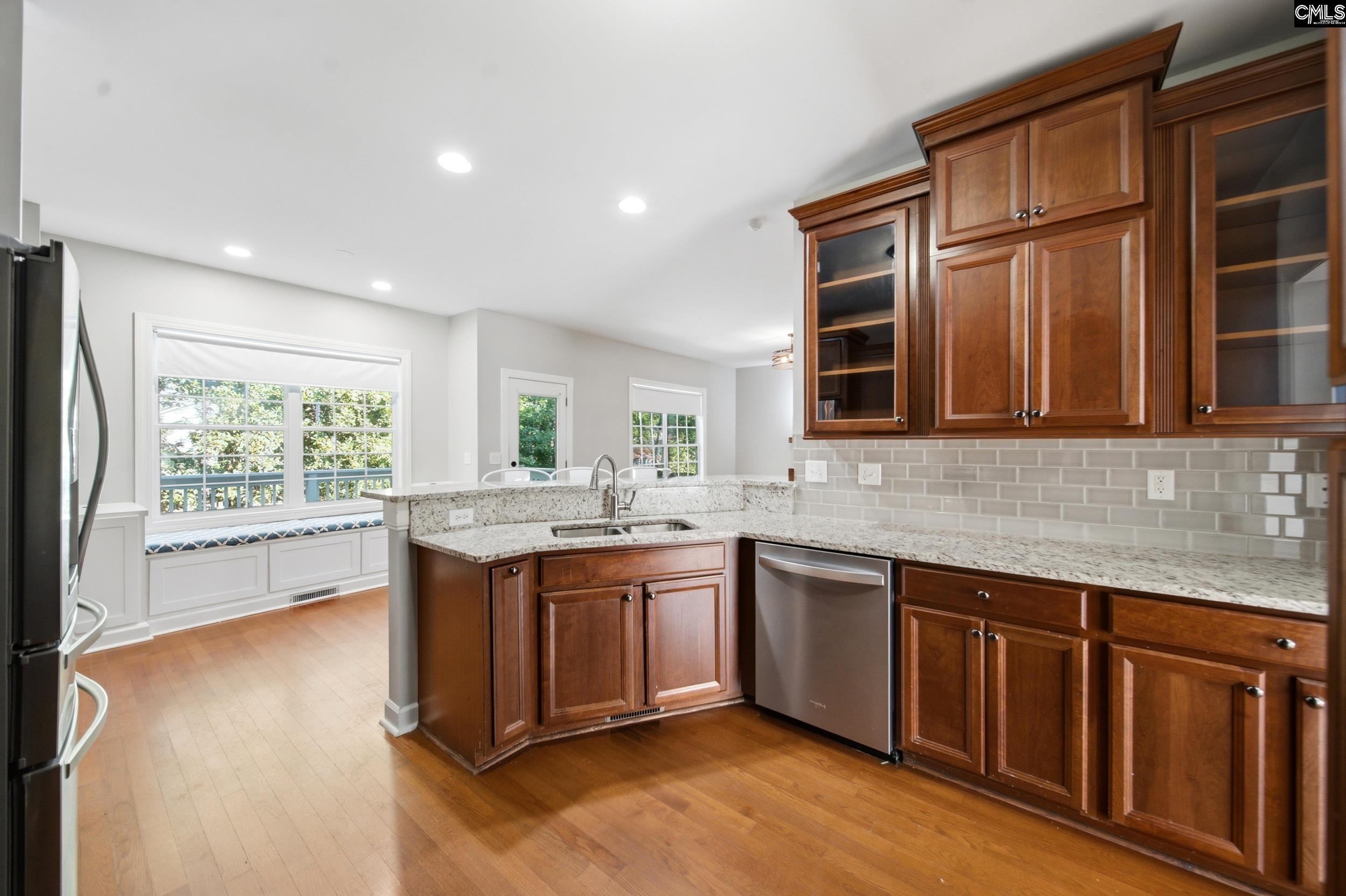 112 Muirfield Court W