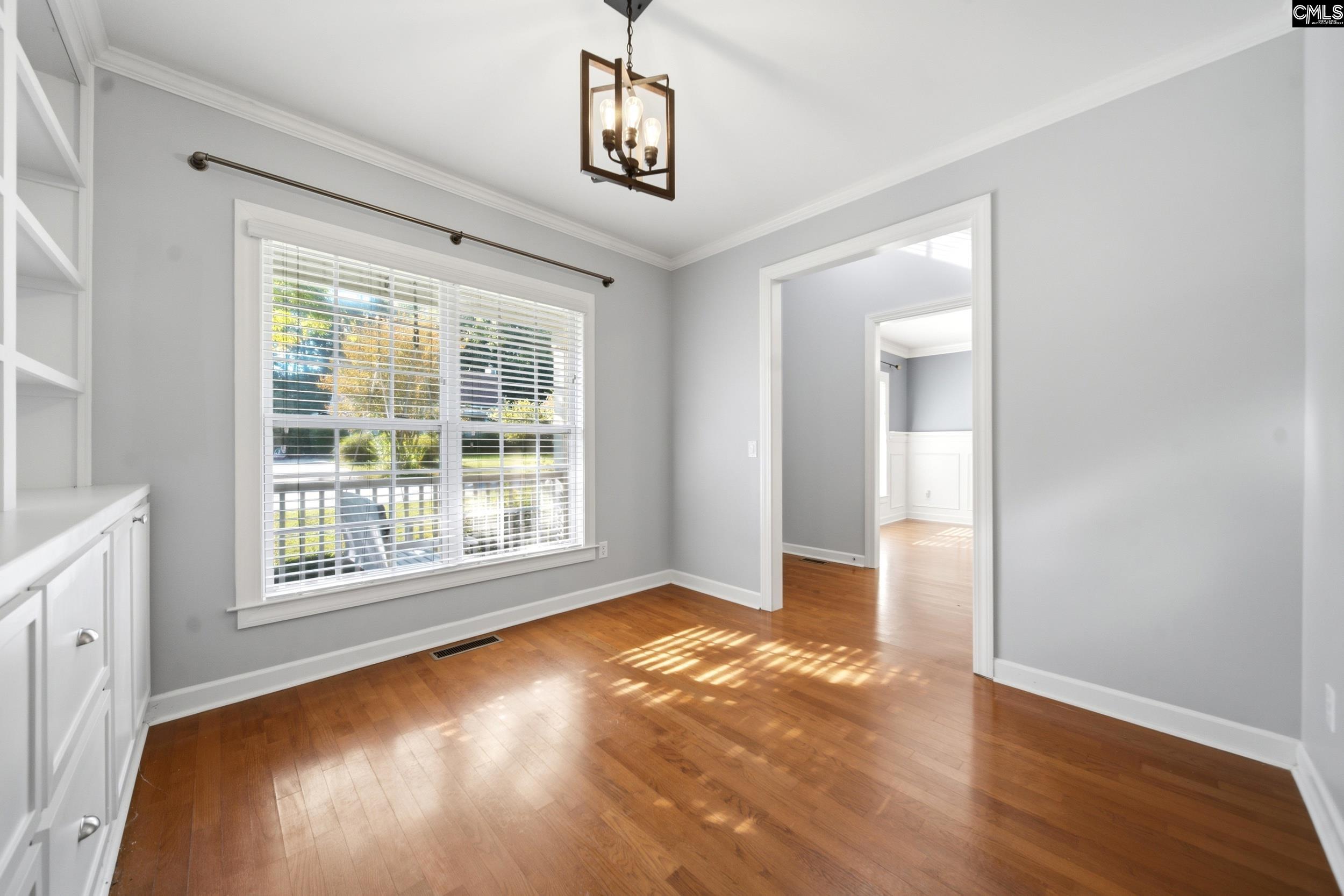 112 Muirfield Court W