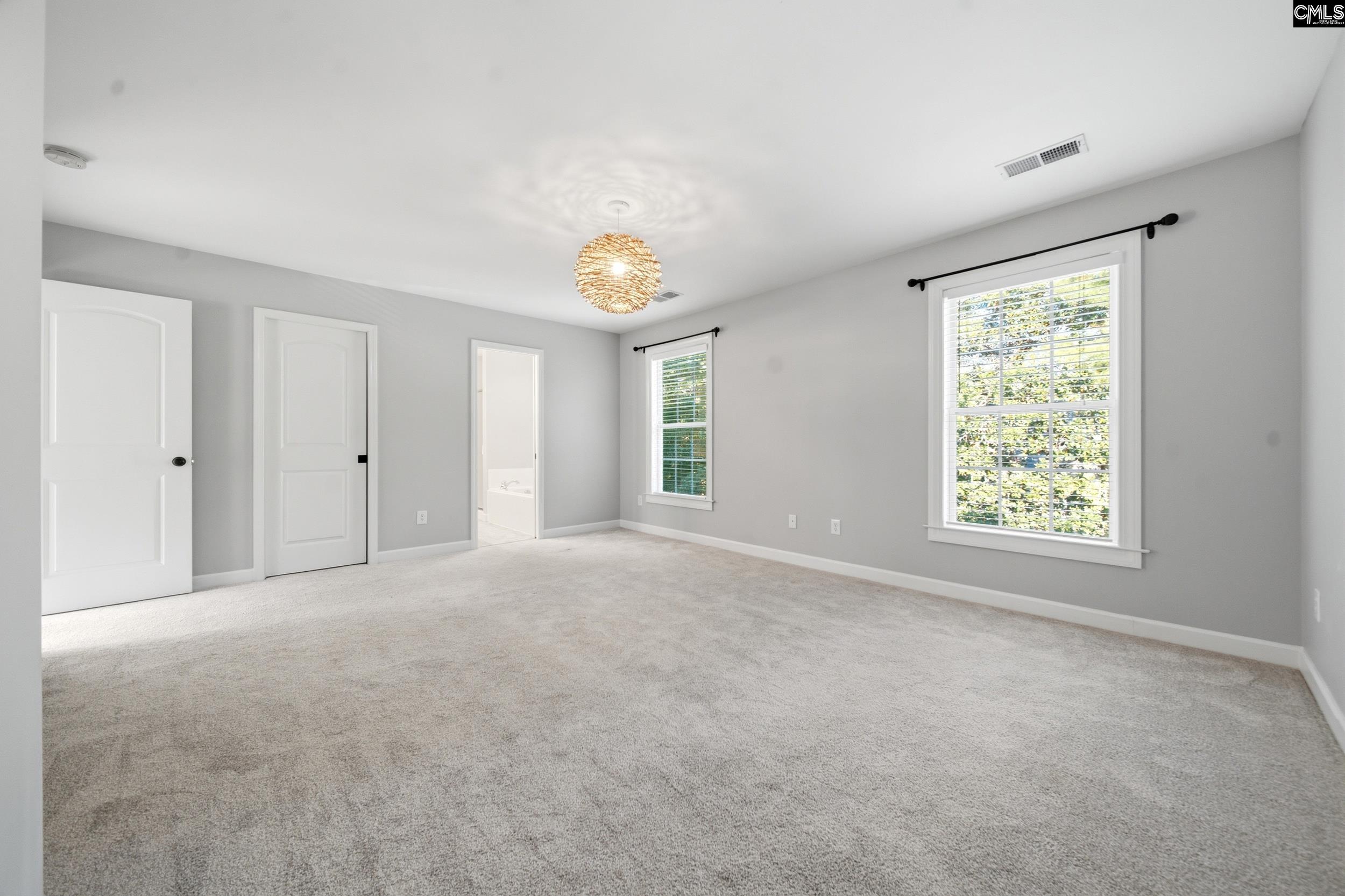112 Muirfield Court W