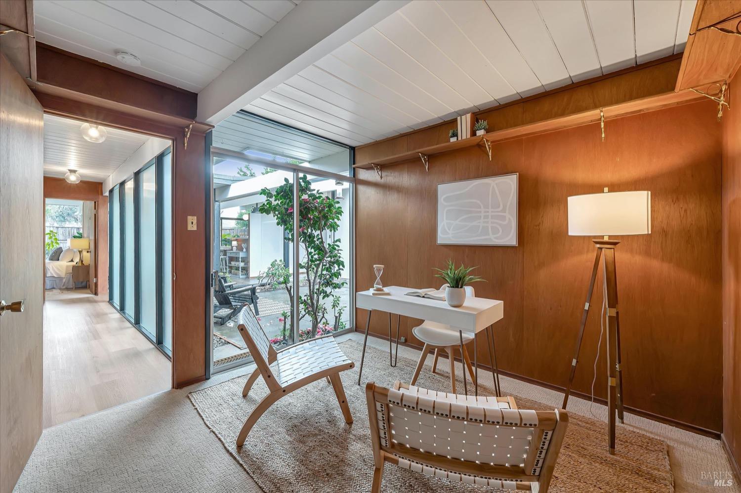 153 Golden Hinde Blvd