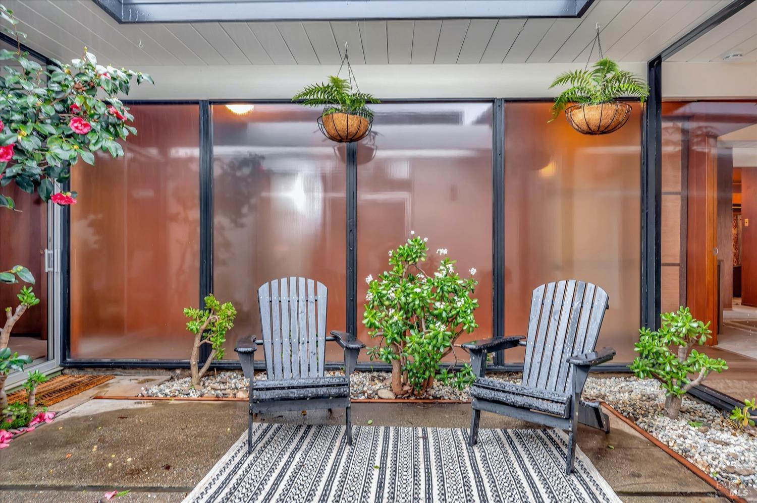 153 Golden Hinde Blvd