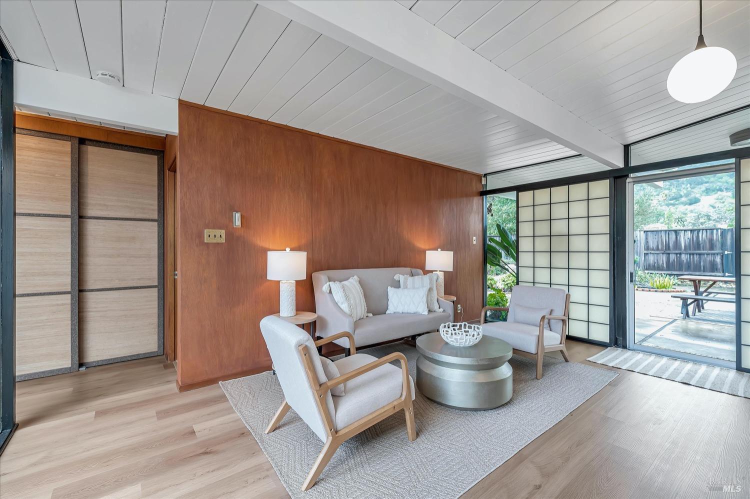 153 Golden Hinde Blvd