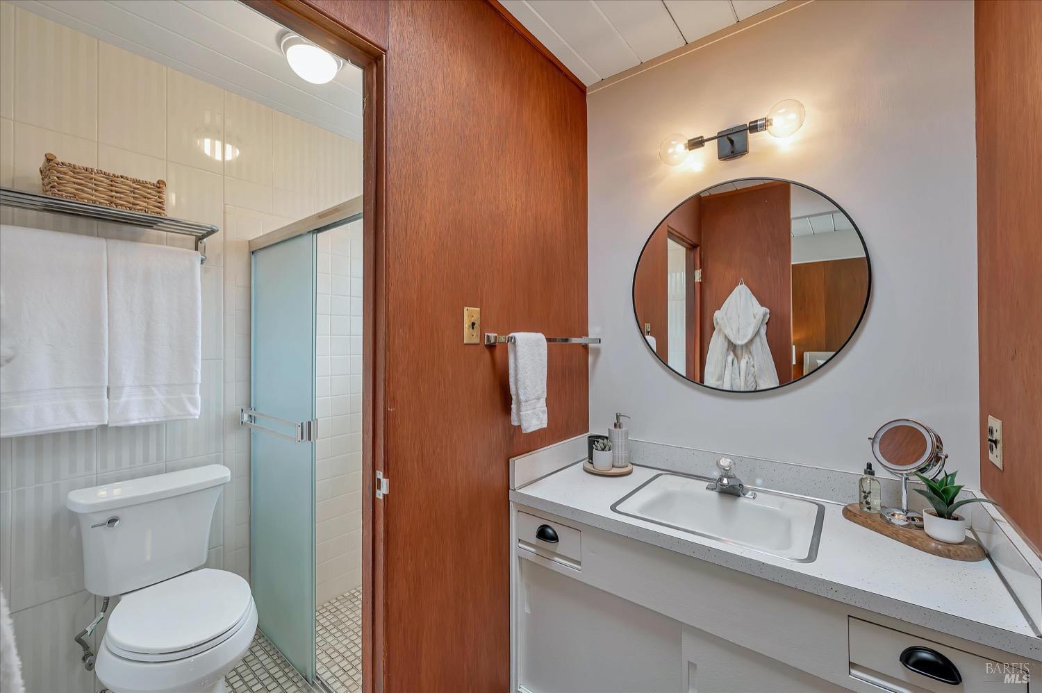 153 Golden Hinde Blvd