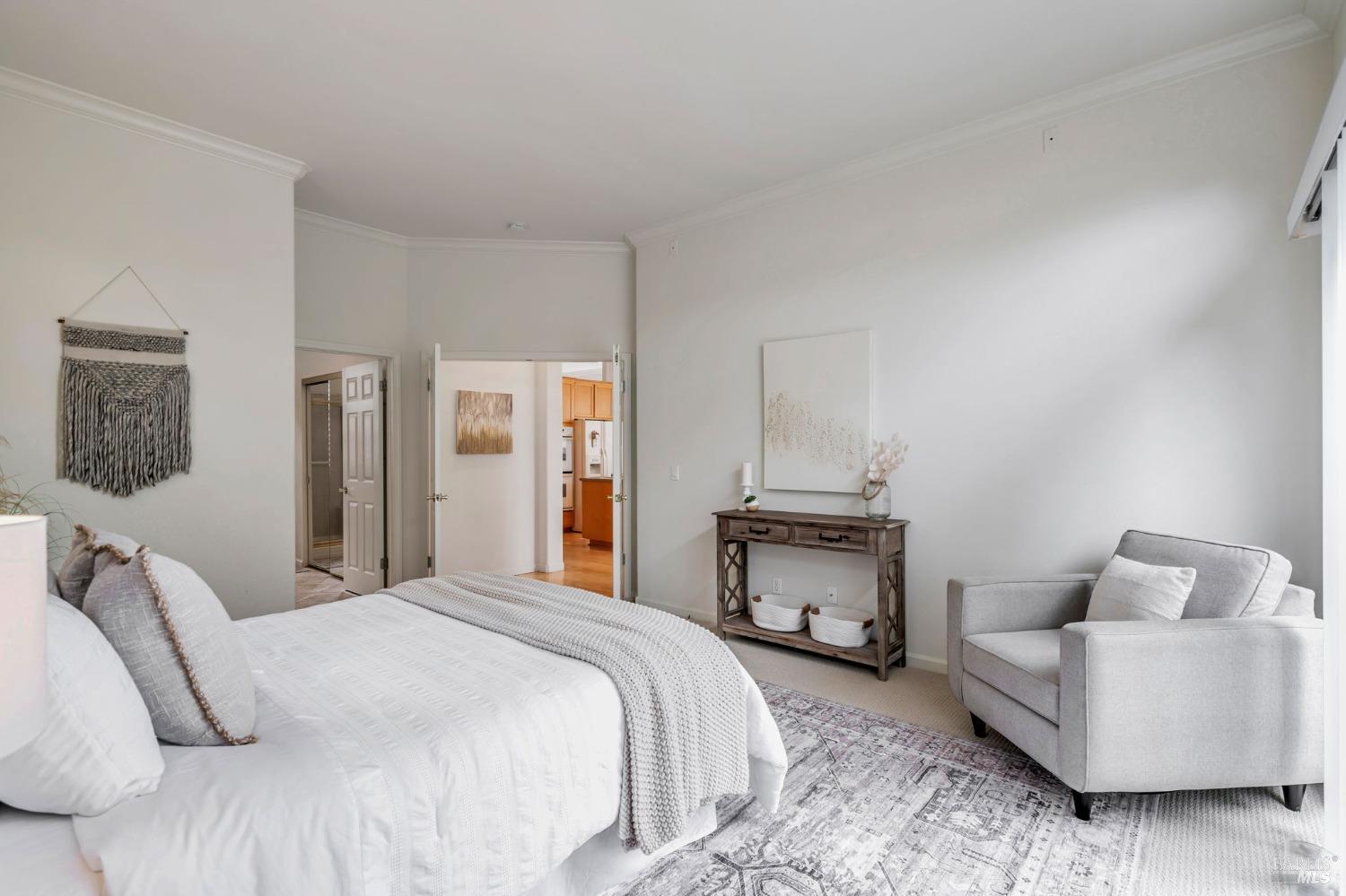 1816 Falcon Ridge Dr