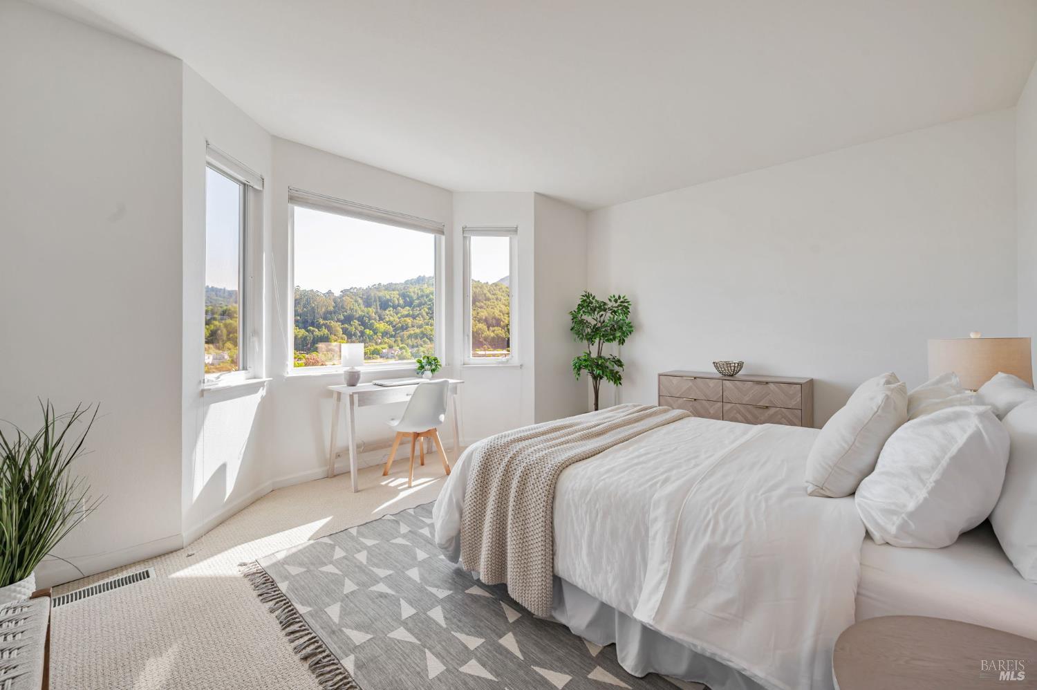 55 Tamalpais Rd