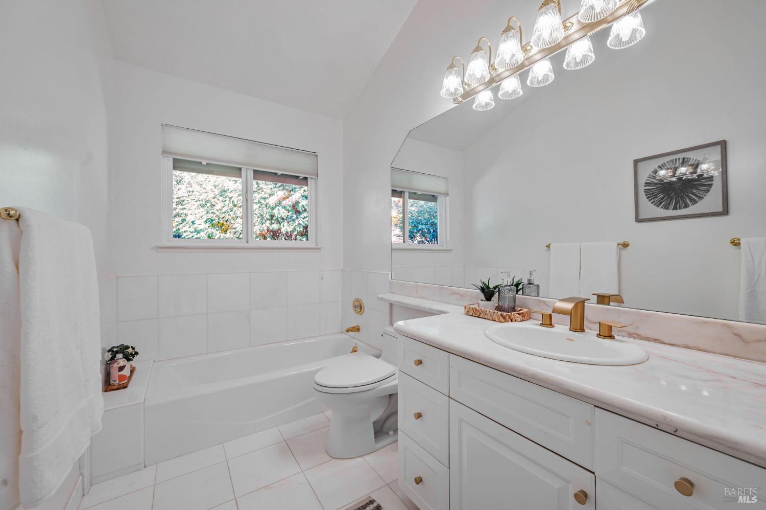 55 Tamalpais Rd