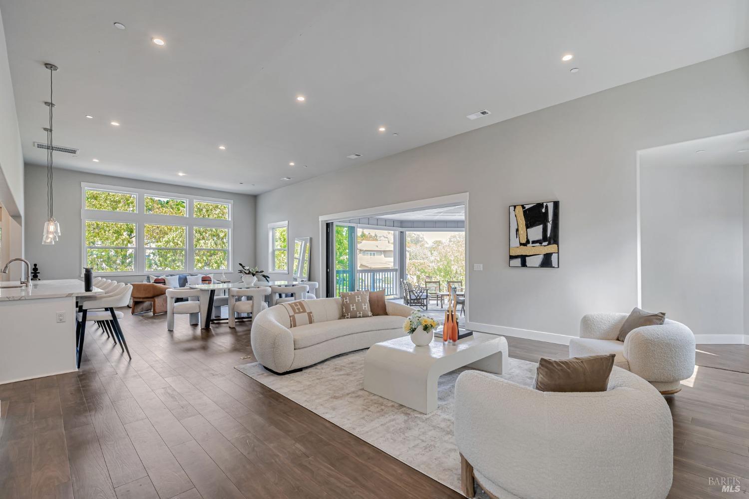 12 Rose Ct